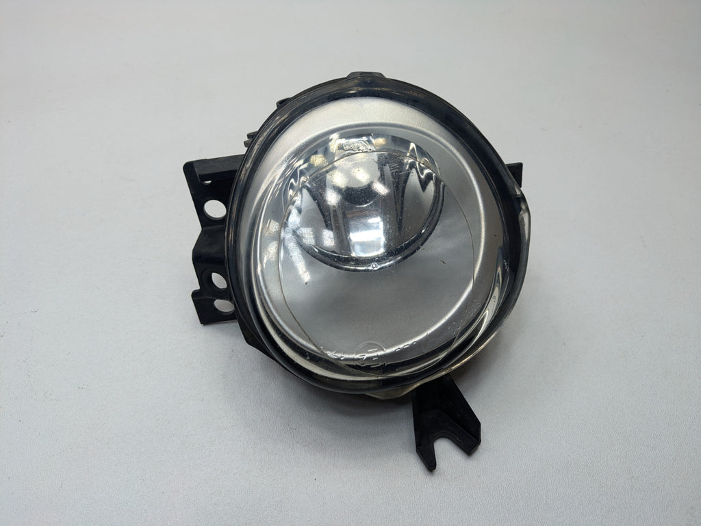 2008 - 2010 OEM PORSCHE CAYENNE FRONT RIGHT PASSENGER SIDE BUMPER FOG LIGHT