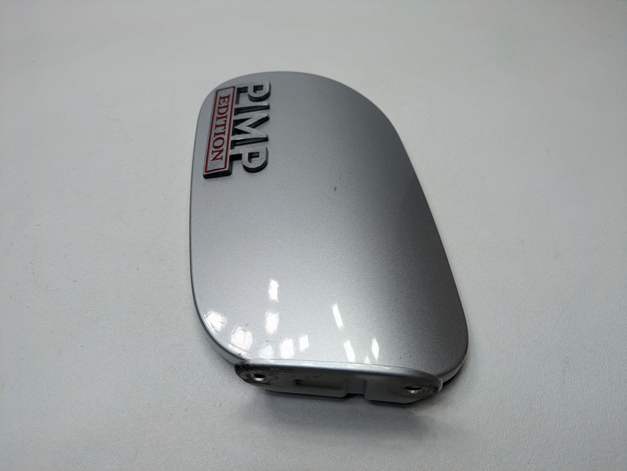 2008 - 2010 OEM PORSCHE CAYENNE FUEL GAS TANK FILLER FLAP DOOR LID COVER
