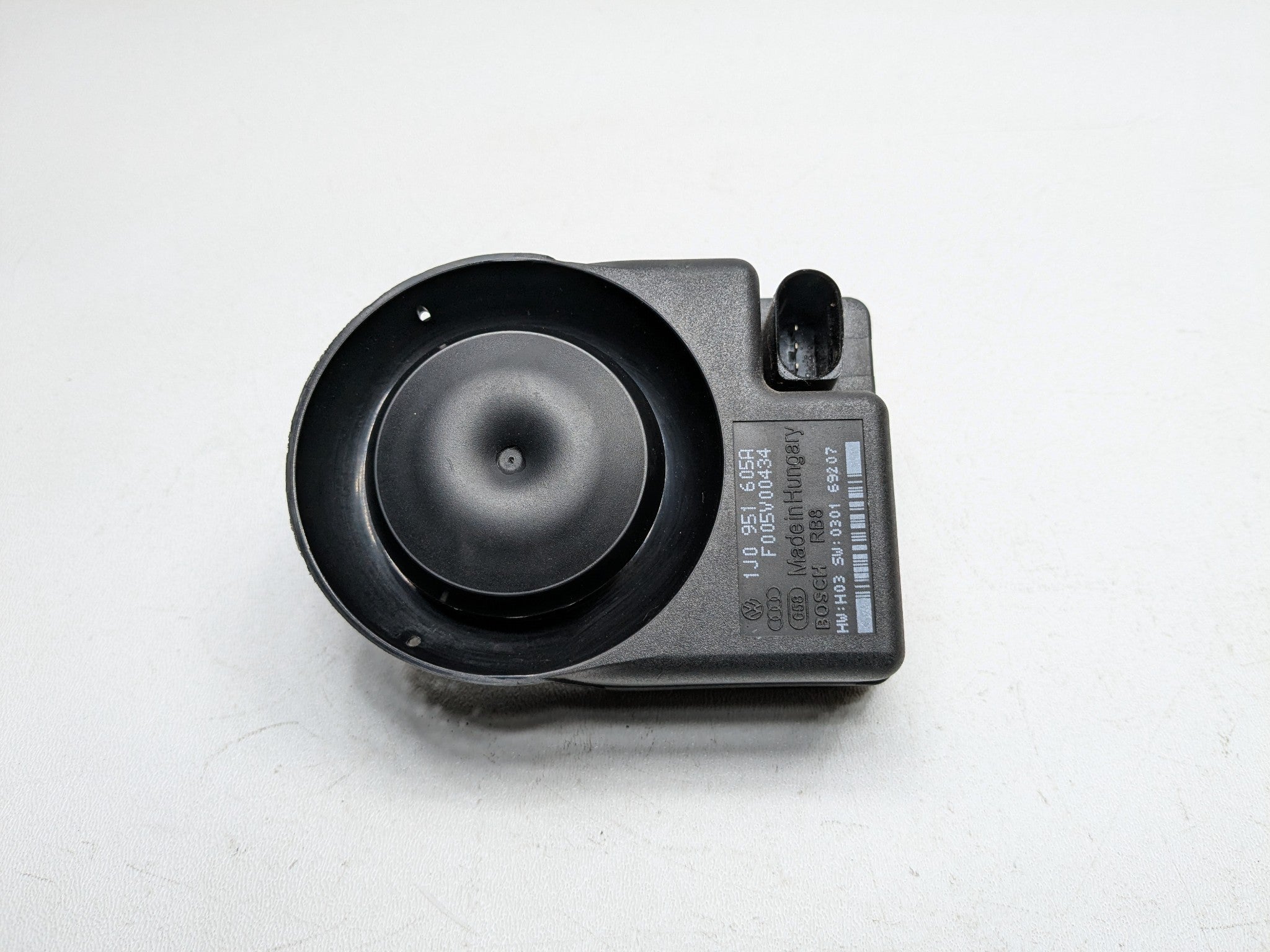 2008 - 2010 OEM PORSCHE CAYENNE EMERGENCY ANTI THEFT ALARM HORN SIREN