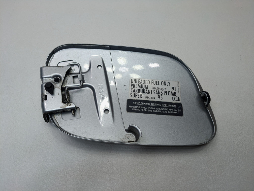 2008 - 2010 OEM PORSCHE CAYENNE FUEL GAS TANK FILLER FLAP DOOR LID COVER