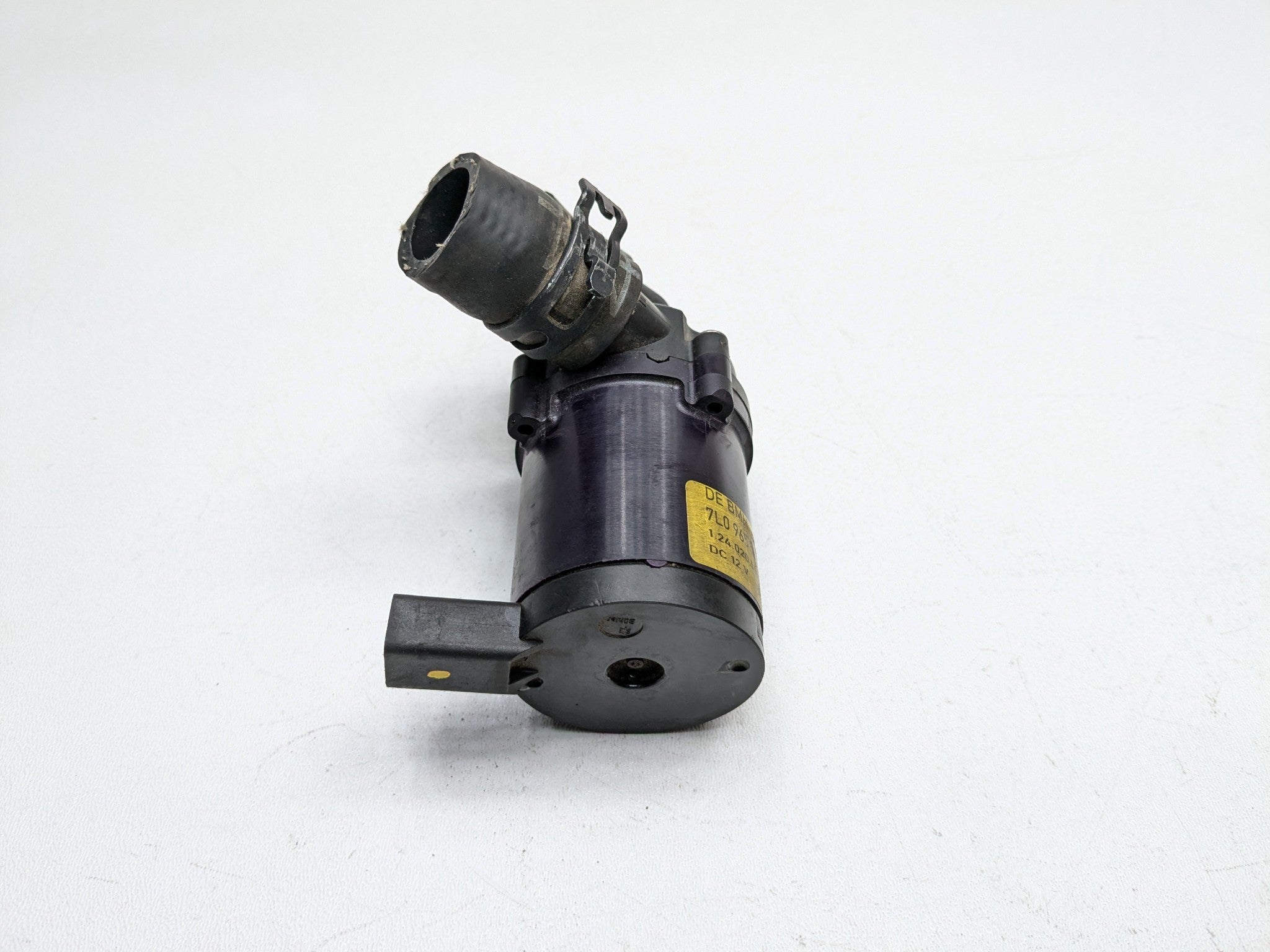 2008 - 2010 OEM PORSCHE CAYENNE ENGINE COOLANT AUXILIARY SECONDARY PUMP