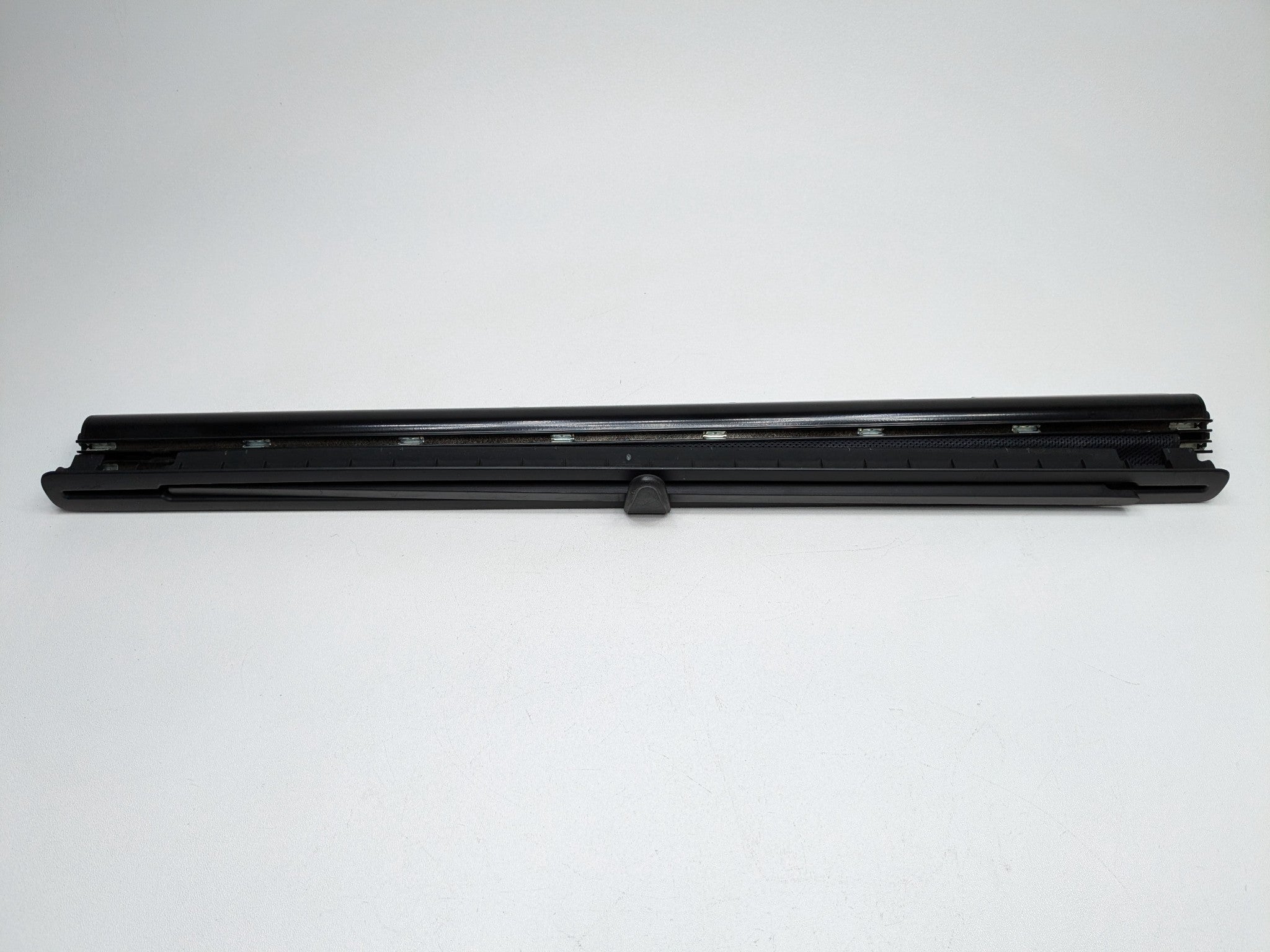 2008 - 2010 OEM PORSCHE CAYENNE REAR RIGH DOOR WINDOW SUN SHADE TRIM BLIND COVER