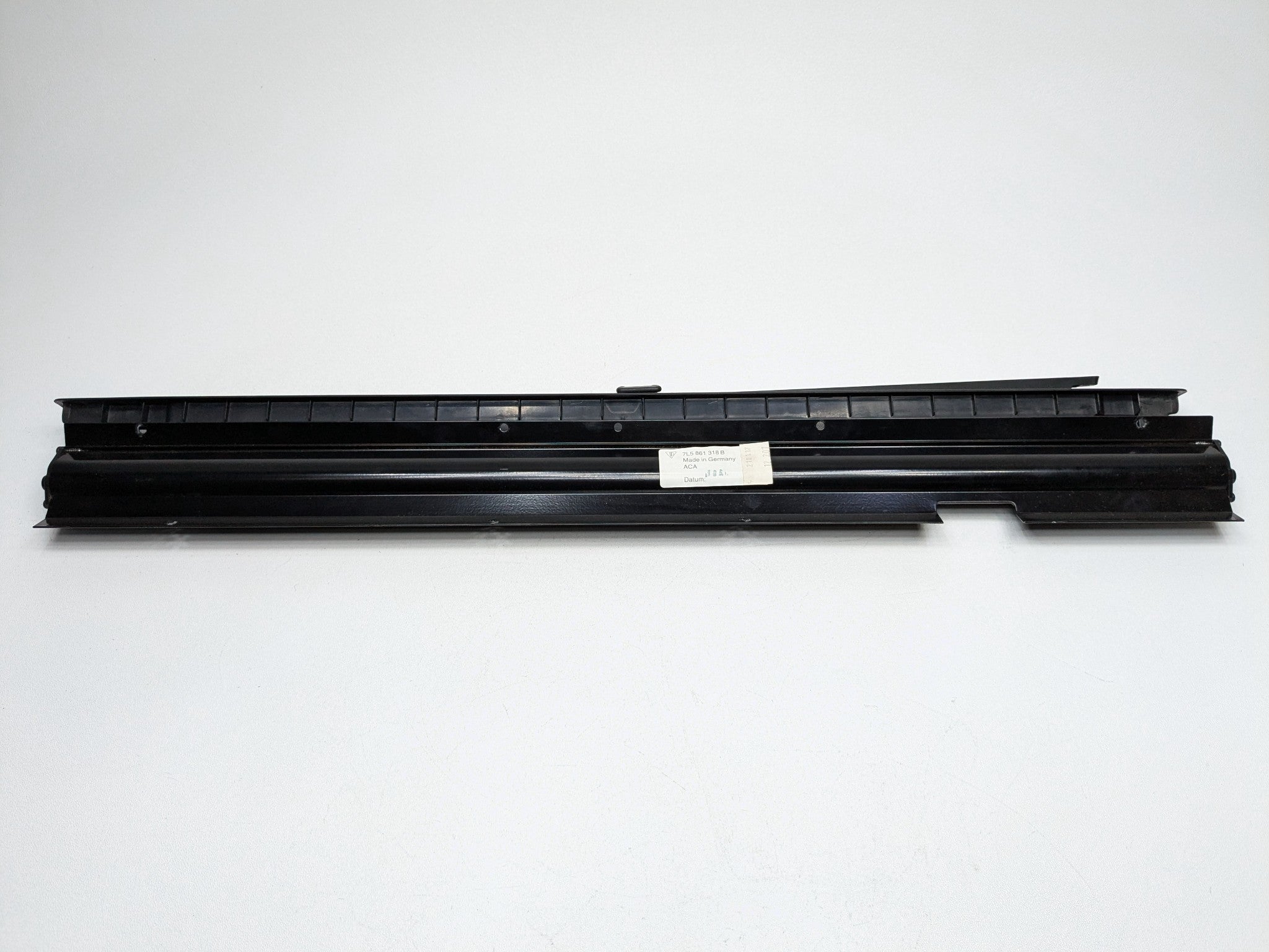 2008 - 2010 OEM PORSCHE CAYENNE REAR RIGH DOOR WINDOW SUN SHADE TRIM BLIND COVER