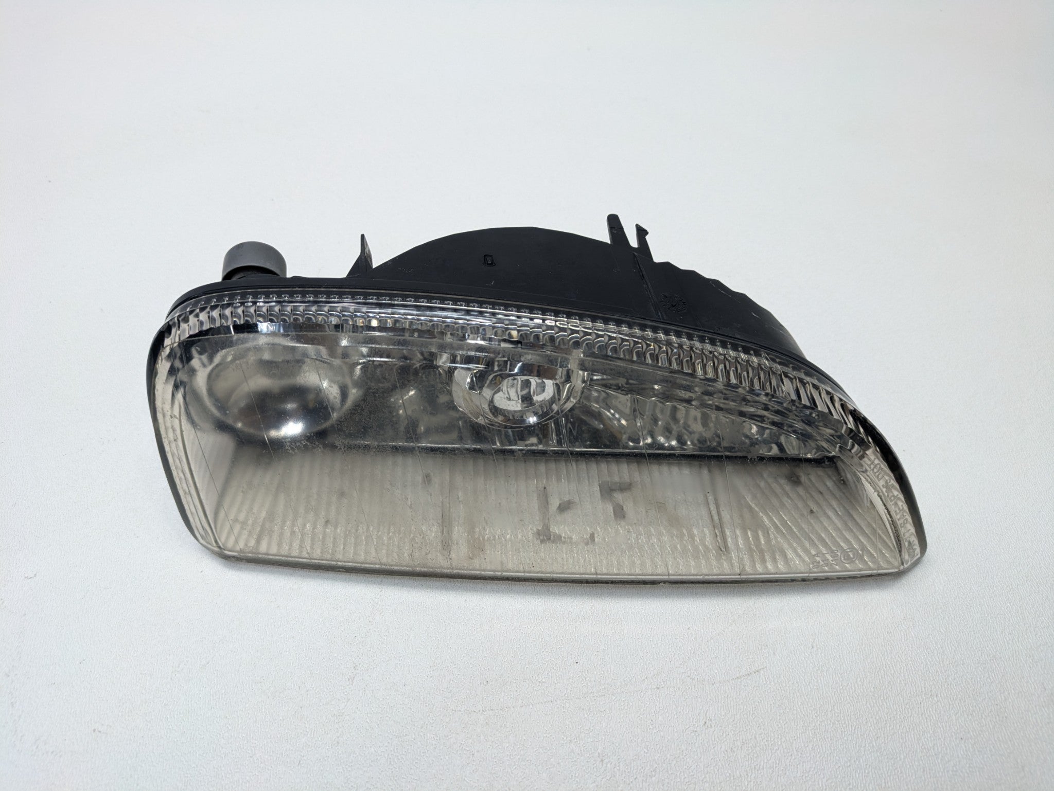 2008 - 2010 OEM PORSCHE CAYENNE LEFT SIDE BUMPER TURN SIGNAL AND FOG LIGHT