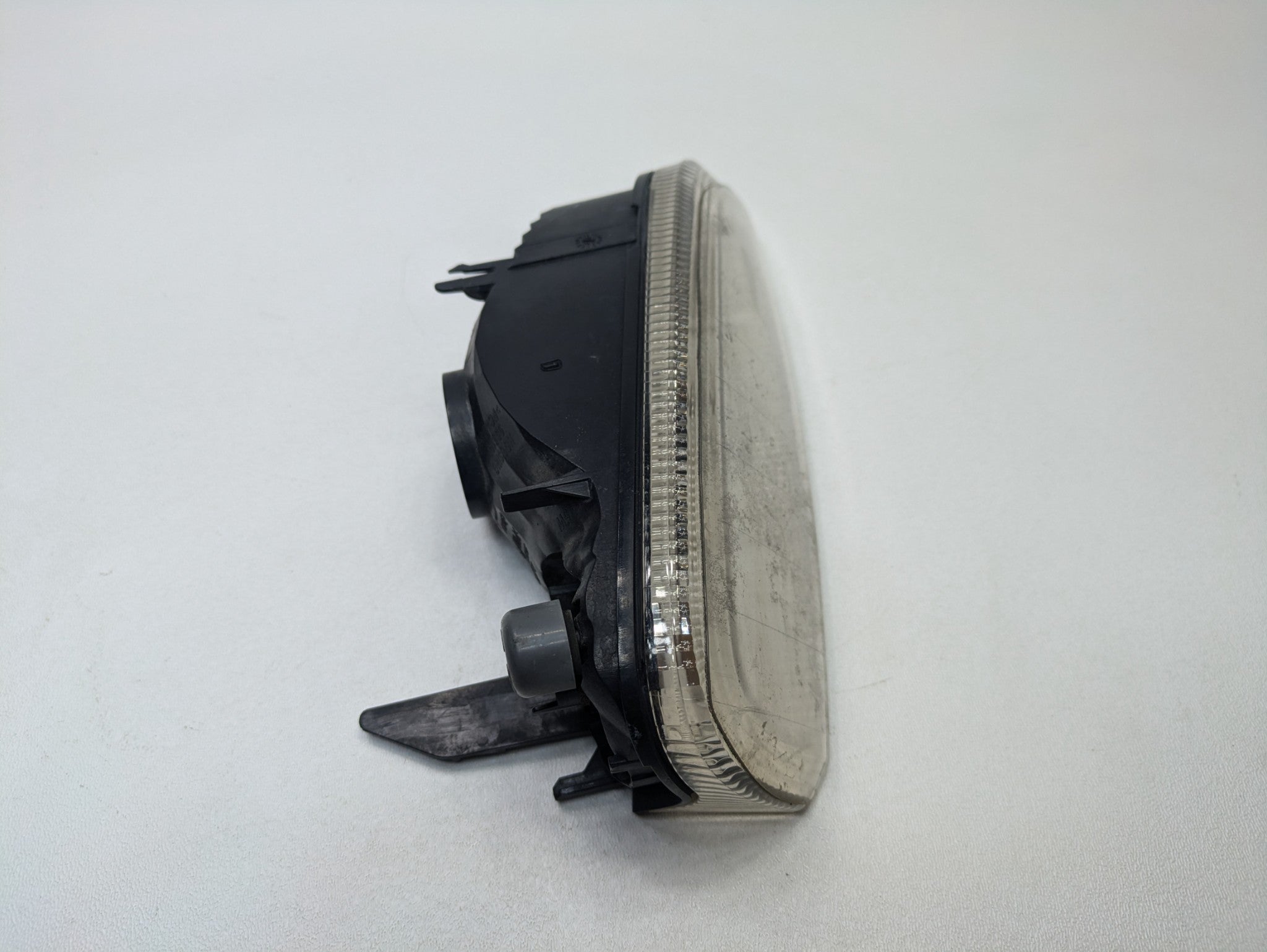 2008 - 2010 OEM PORSCHE CAYENNE LEFT SIDE BUMPER TURN SIGNAL AND FOG LIGHT