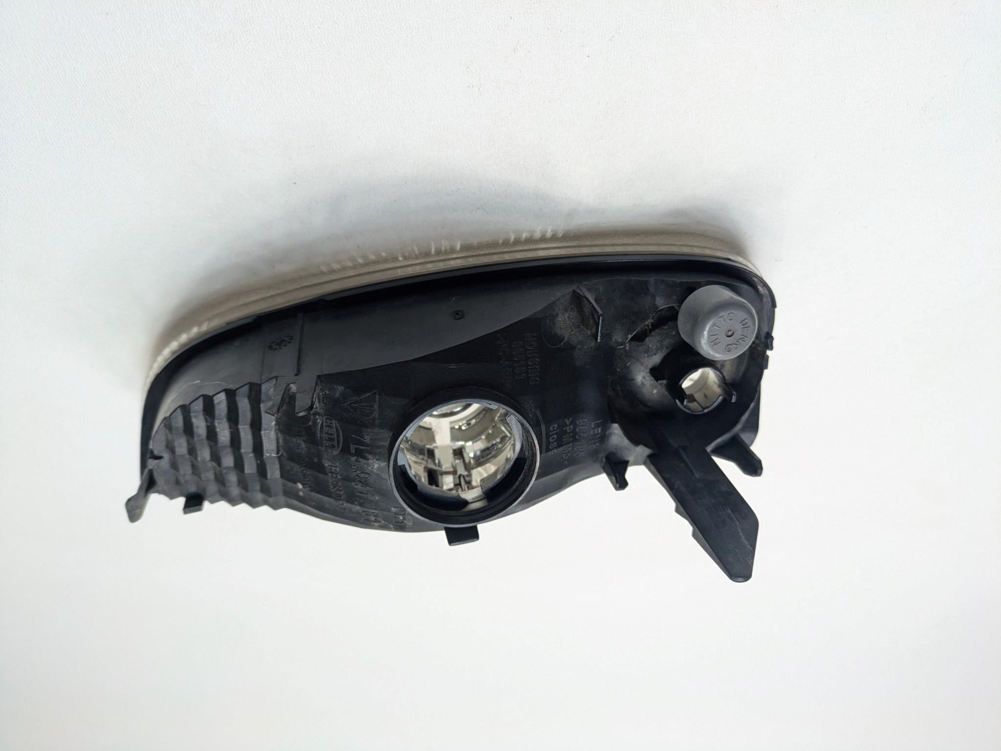 2008 - 2010 OEM PORSCHE CAYENNE LEFT SIDE BUMPER TURN SIGNAL AND FOG LIGHT