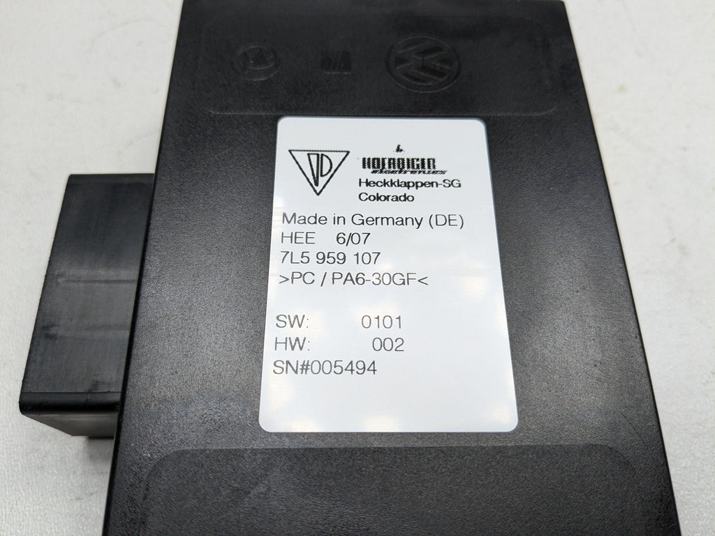 2008 - 2010 OEM PORSCHE CAYENNE REAR TRUNK LIFTGATE COMPUTER CONTROL MODULE