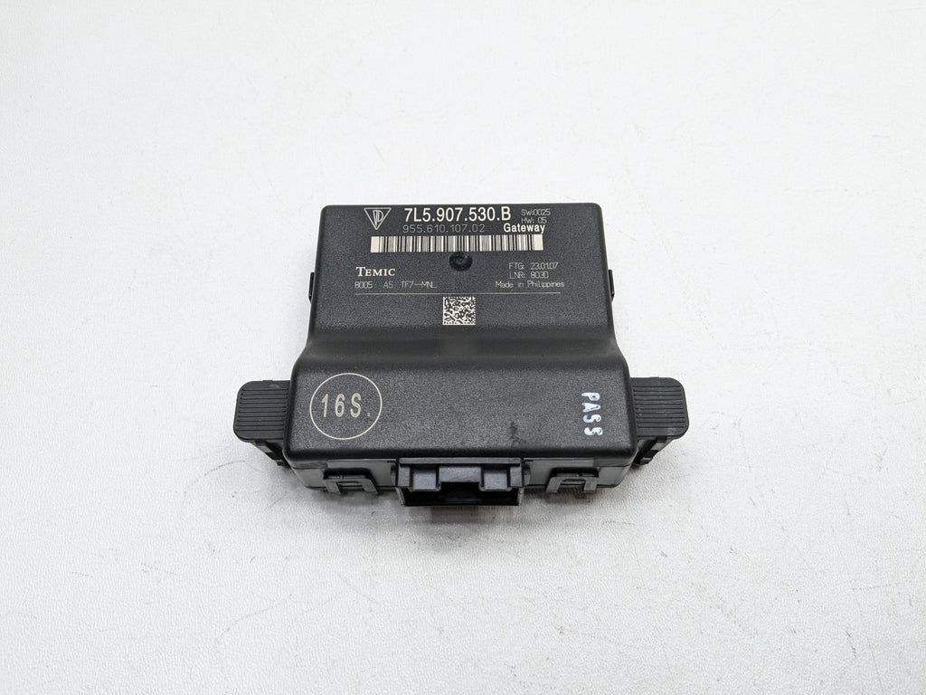 2008 - 2010 OEM PORSCHE CAYENNE GATEWAY MULTIPLEX NETWORK CONTROL MODULE UNIT