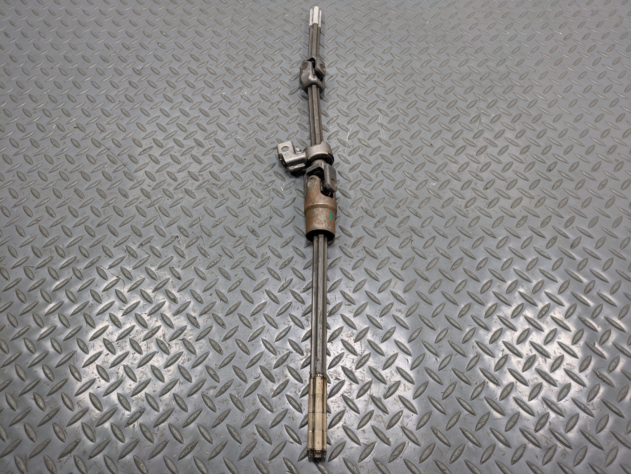 2008 - 2010 OEM PORSCHE CAYENNE STEERING COLUMN SHAFT ASSEMBLY