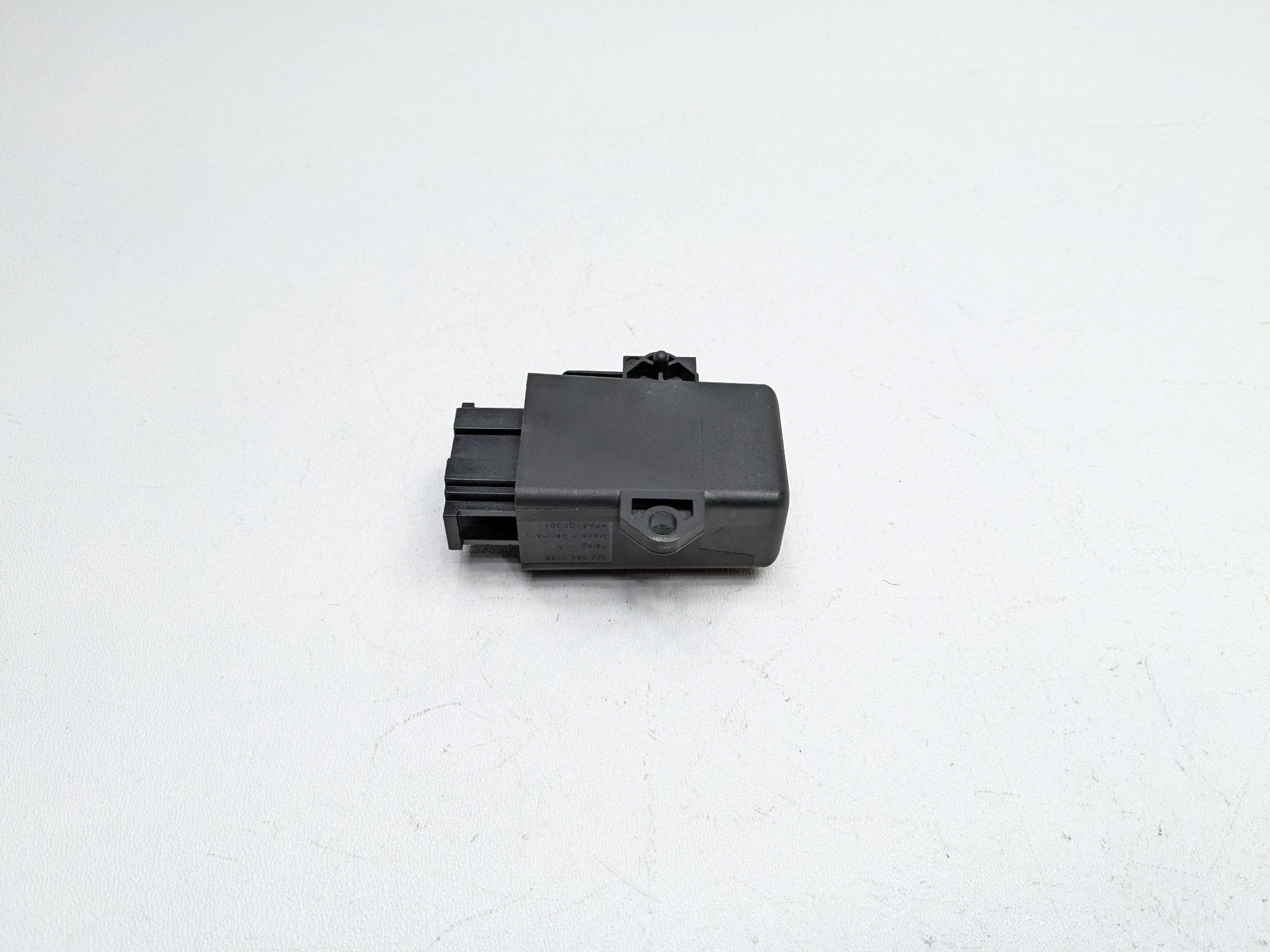 2008 - 2010 OEM PORSCHE CAYENNE SEAT HEATED CONTROL MODULE UNIT