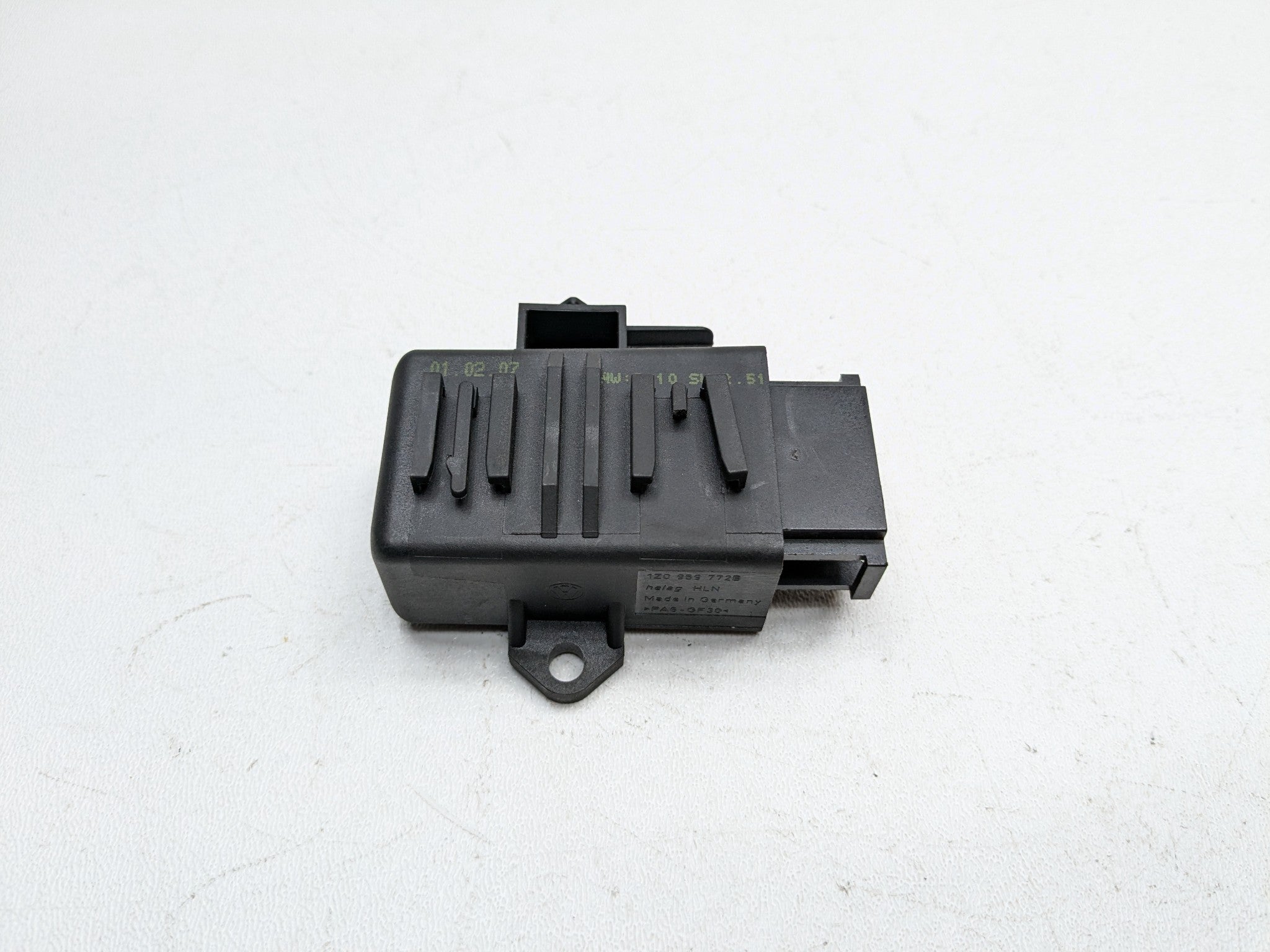2008 - 2010 OEM PORSCHE CAYENNE SEAT HEATED CONTROL MODULE UNIT