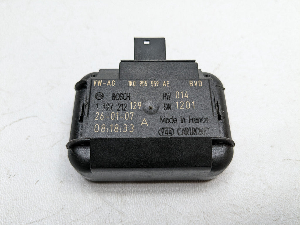 2008 - 2010 OEM PORSCHE CAYENNE WINDSCREEN RAIN SENSOR MODULE UNIT