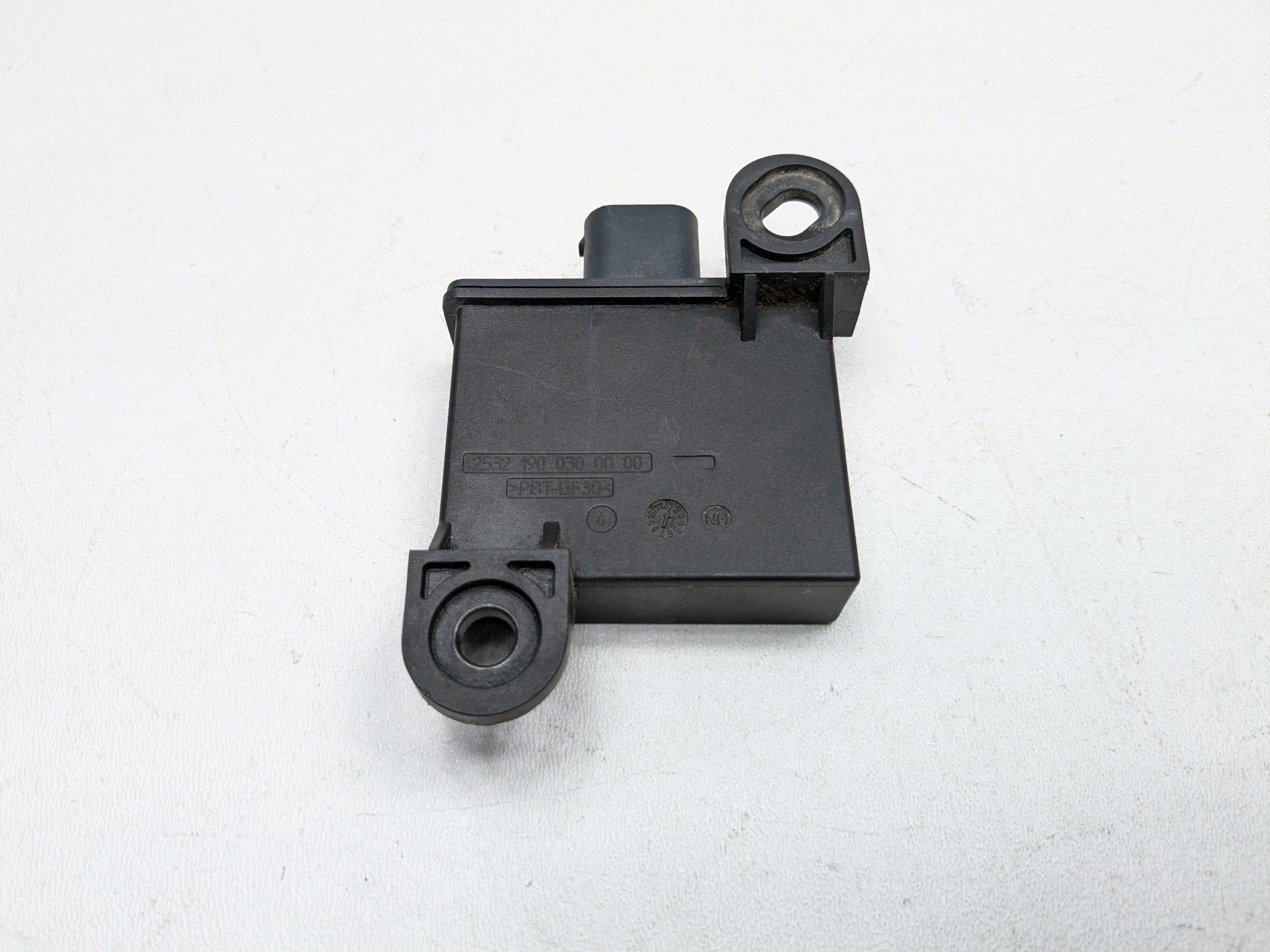 2008 - 2010 OEM PORSCHE CAYENNE TIRE PRESSURE MONITOR CONTROL MODULE UNIT