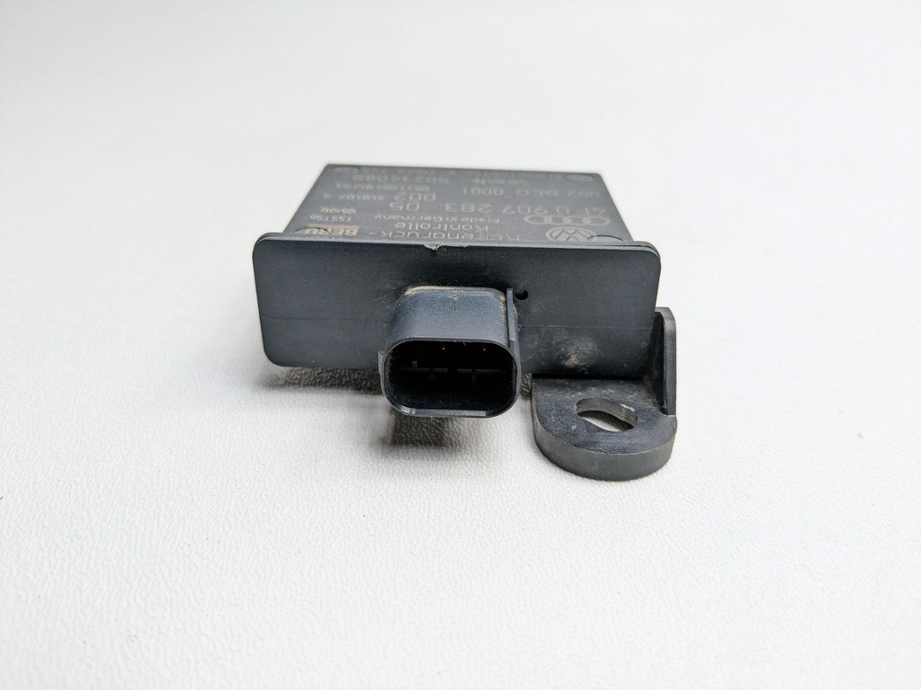 2008 - 2010 OEM PORSCHE CAYENNE TIRE PRESSURE MONITOR CONTROL MODULE UNIT