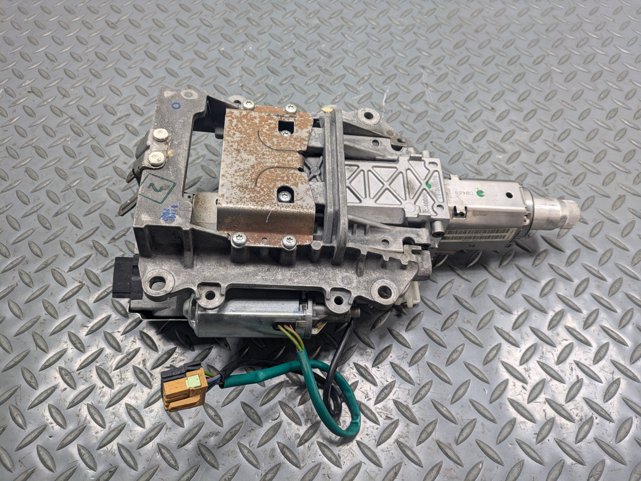 2008 - 2010 OEM PORSCHE CAYENNE MANUALLY ADJUSTABLE STEERING COLUMN ASSEMBLY