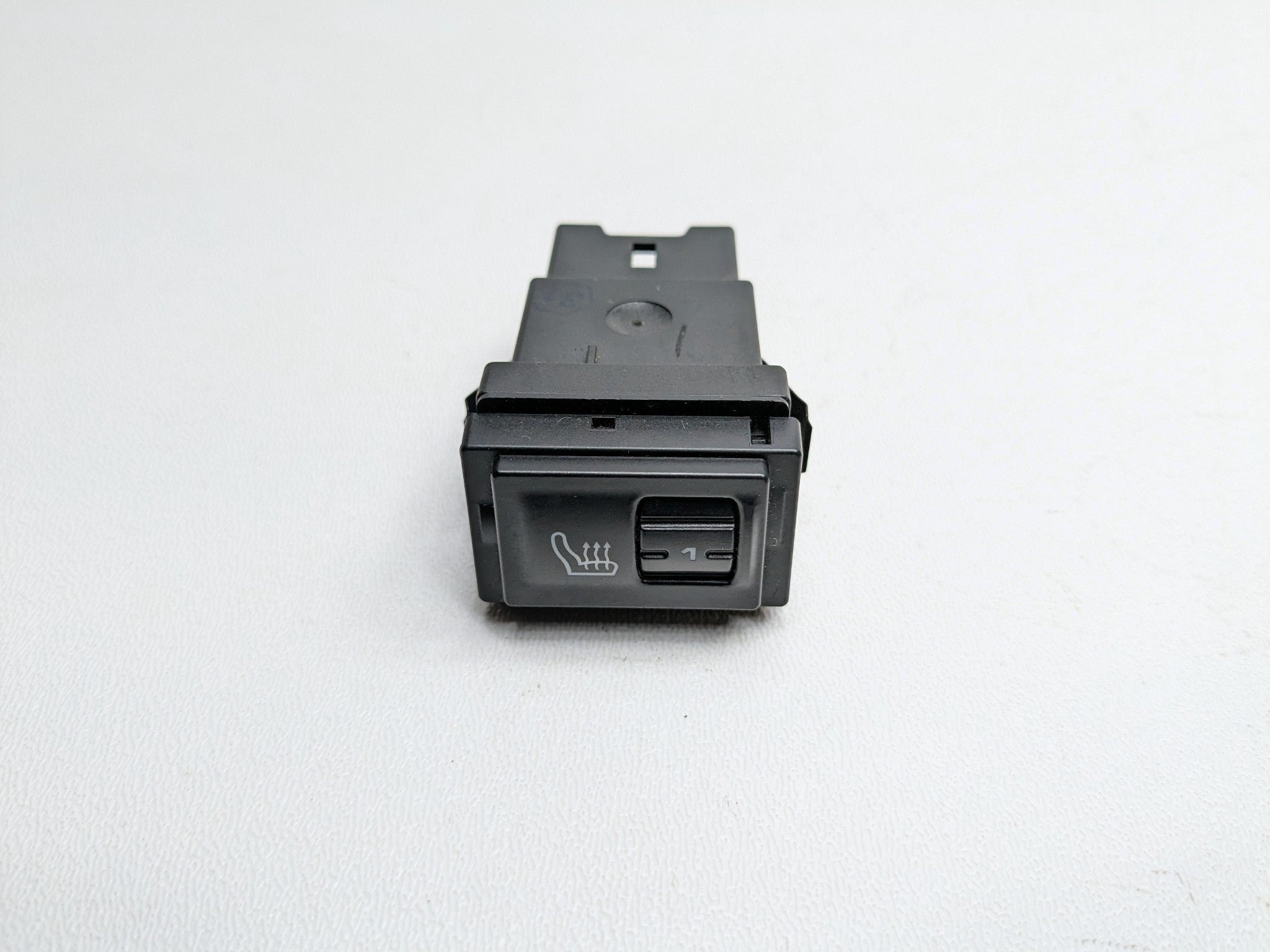 2008 - 2010 OEM PORSCHE CAYENNE INTERIOR SEAT HEATER BUTTON SWITCH