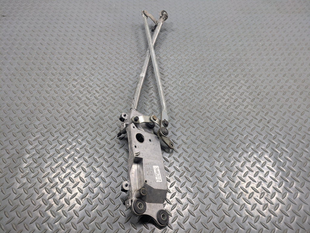 2008 - 2010 OEM PORSCHE CAYENNE FRONT WINDSHIELD WIPER TRANSMISSION LINKAGE