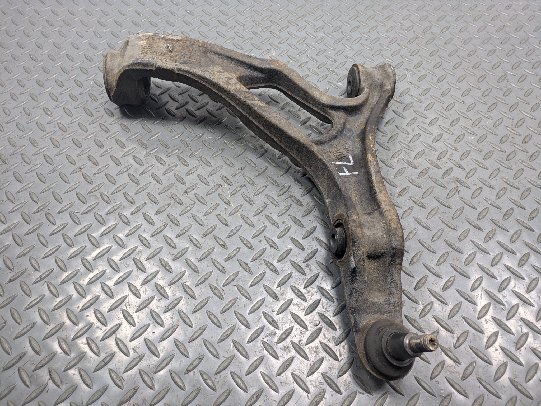 2008 - 2010 OEM PORSCHE CAYENNE FRONT LEFT DRIVER SIDE LOWER CONTROL ARM