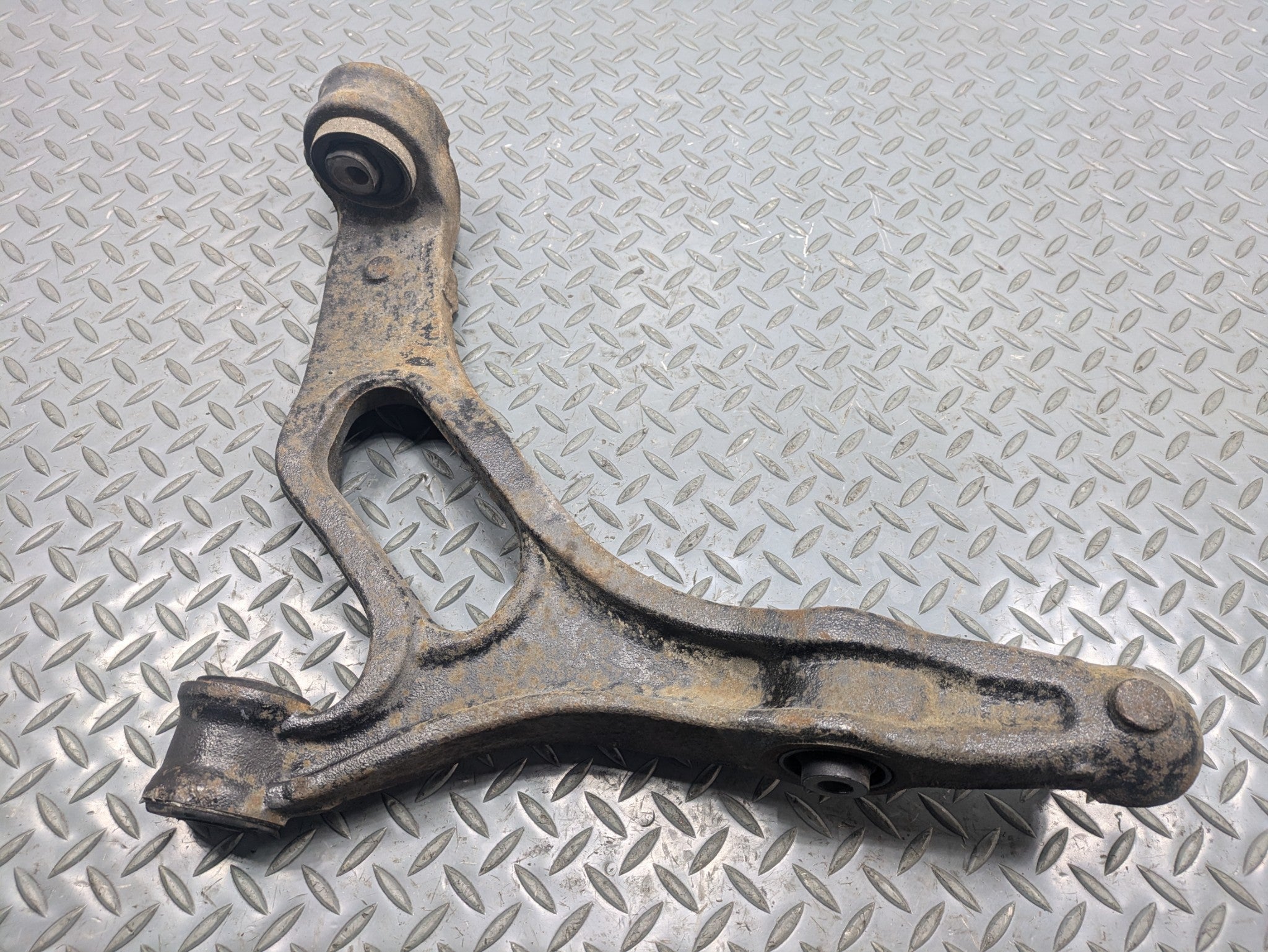 2008 - 2010 OEM PORSCHE CAYENNE FRONT LEFT DRIVER SIDE LOWER CONTROL ARM
