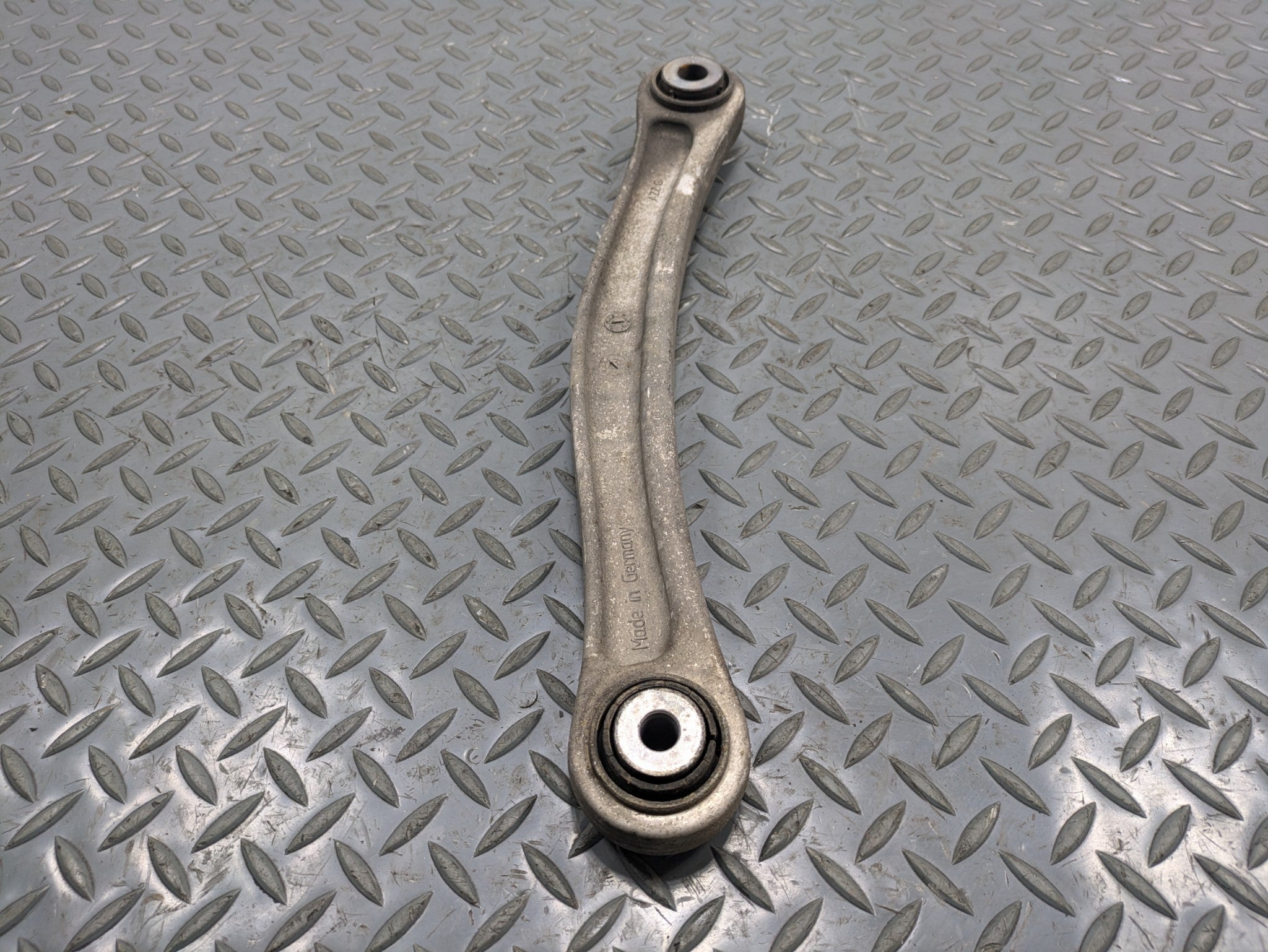 2008 - 2010 OEM PORSCHE CAYENNE REAR LEFT SIDE UPPER BACKWARD CONTROL ARM