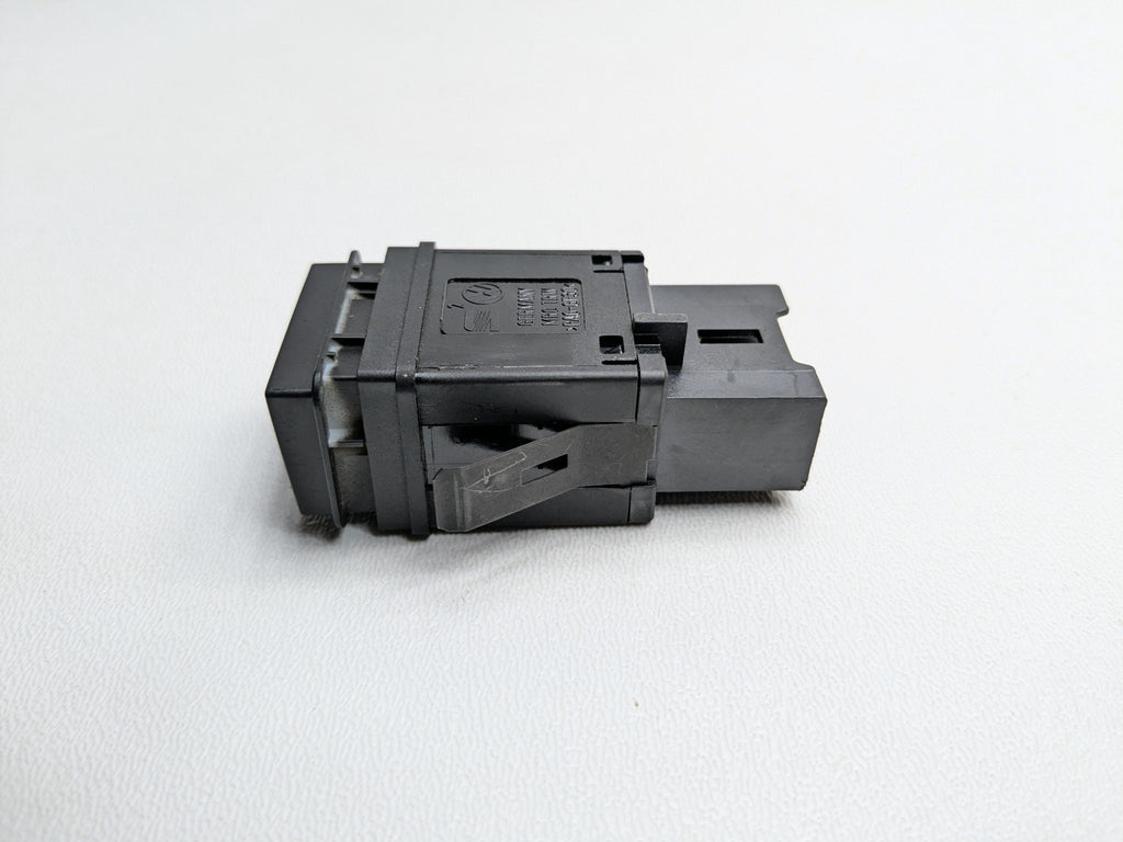 2008 - 2010 OEM PORSCHE CAYENNE PASSENGER AIR BAG OFF SWITCH INDICATOR BUTTON