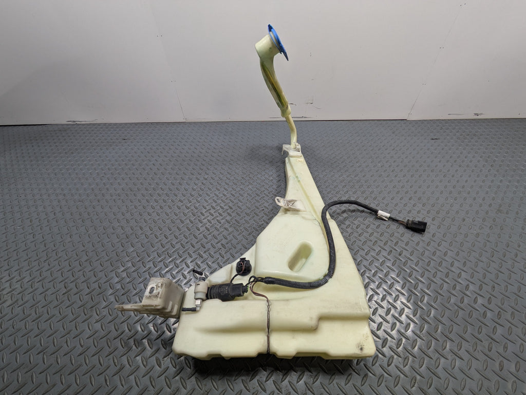2008 - 2010 OEM PORSCHE CAYENNE TURBO WINDHSIELD WASHER RESERVOIR BOTTLE