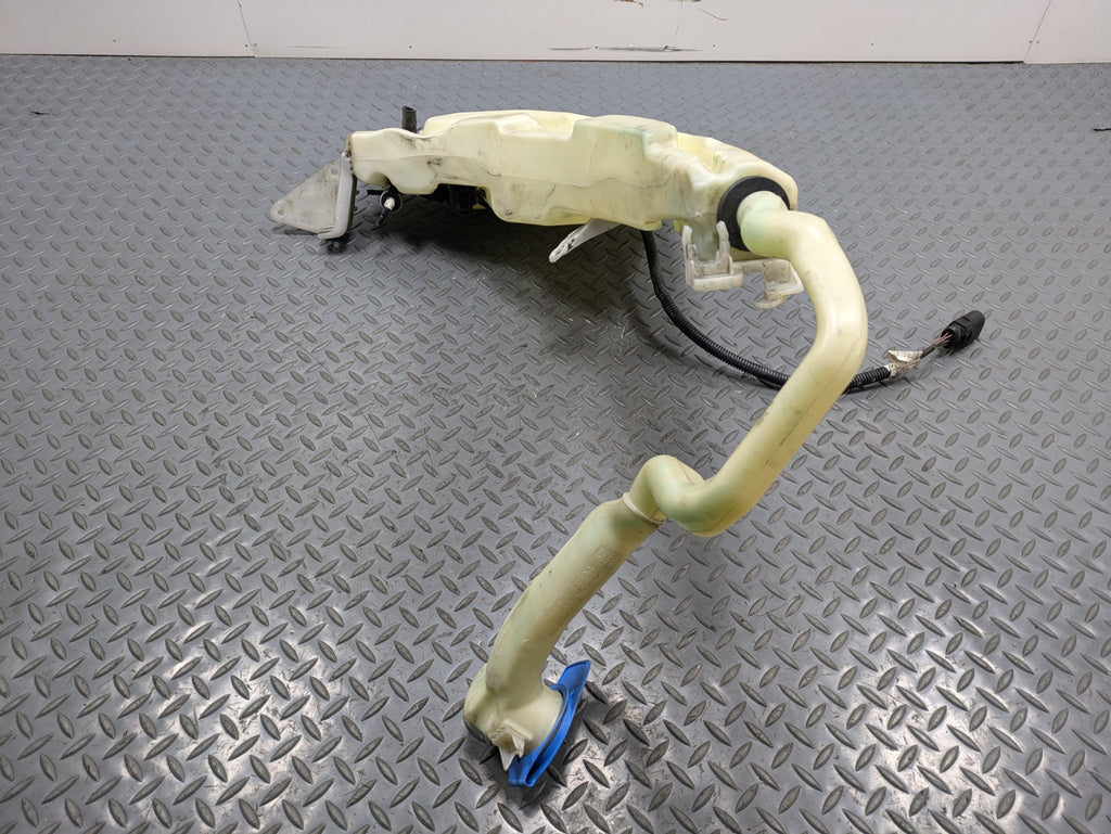 2008 - 2010 OEM PORSCHE CAYENNE TURBO WINDHSIELD WASHER RESERVOIR BOTTLE