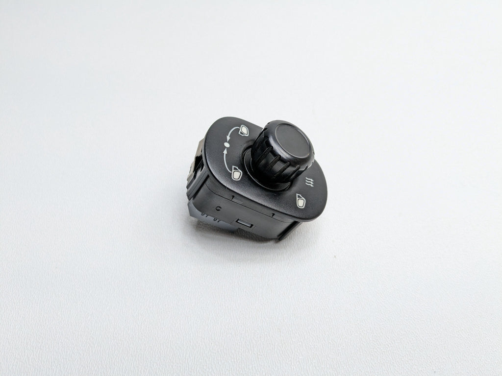 2008 - 2010 OEM PORSCHE CAYENNE DOOR MIRROR ADJUSTMENT CONTROL SWITCH