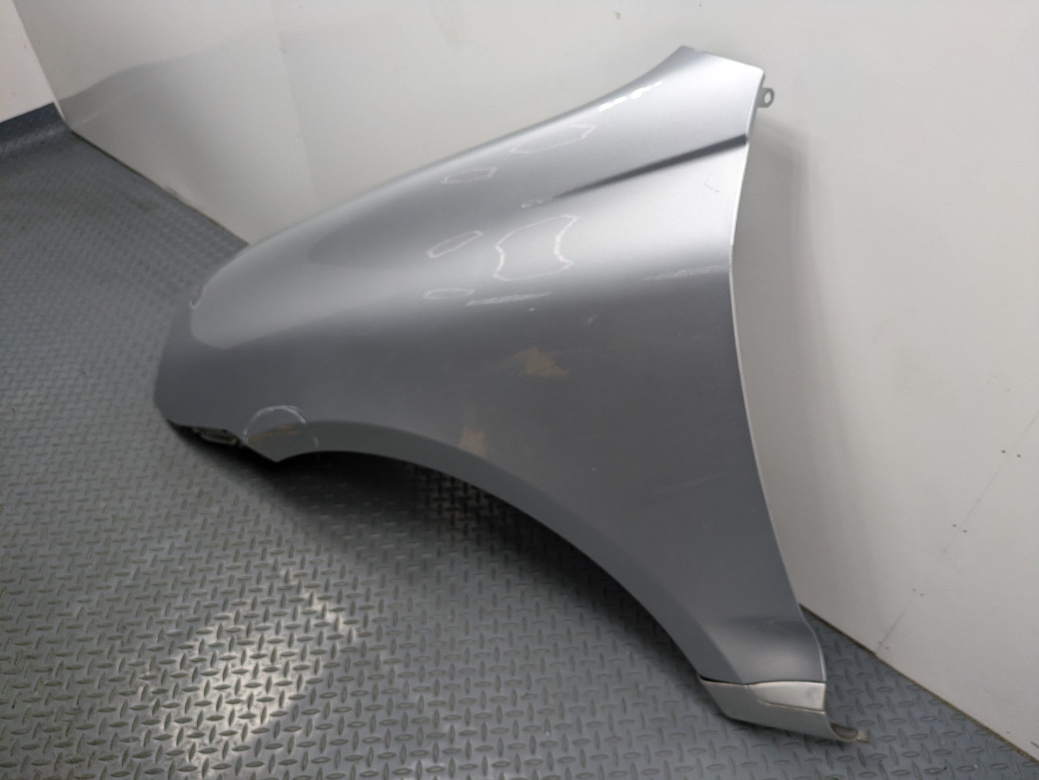 2008 - 2010 OEM PORSCHE CAYENNE FRONT LEFT DRIVER SIDE FENDER SHELL PANEL