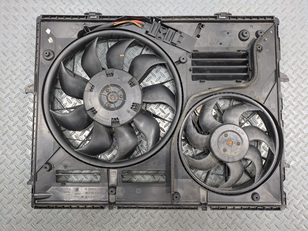 2008 - 2010 OEM PORSCHE CAYENNE ELECTRIC COOLING MOTOR FAN ASSEMBLY