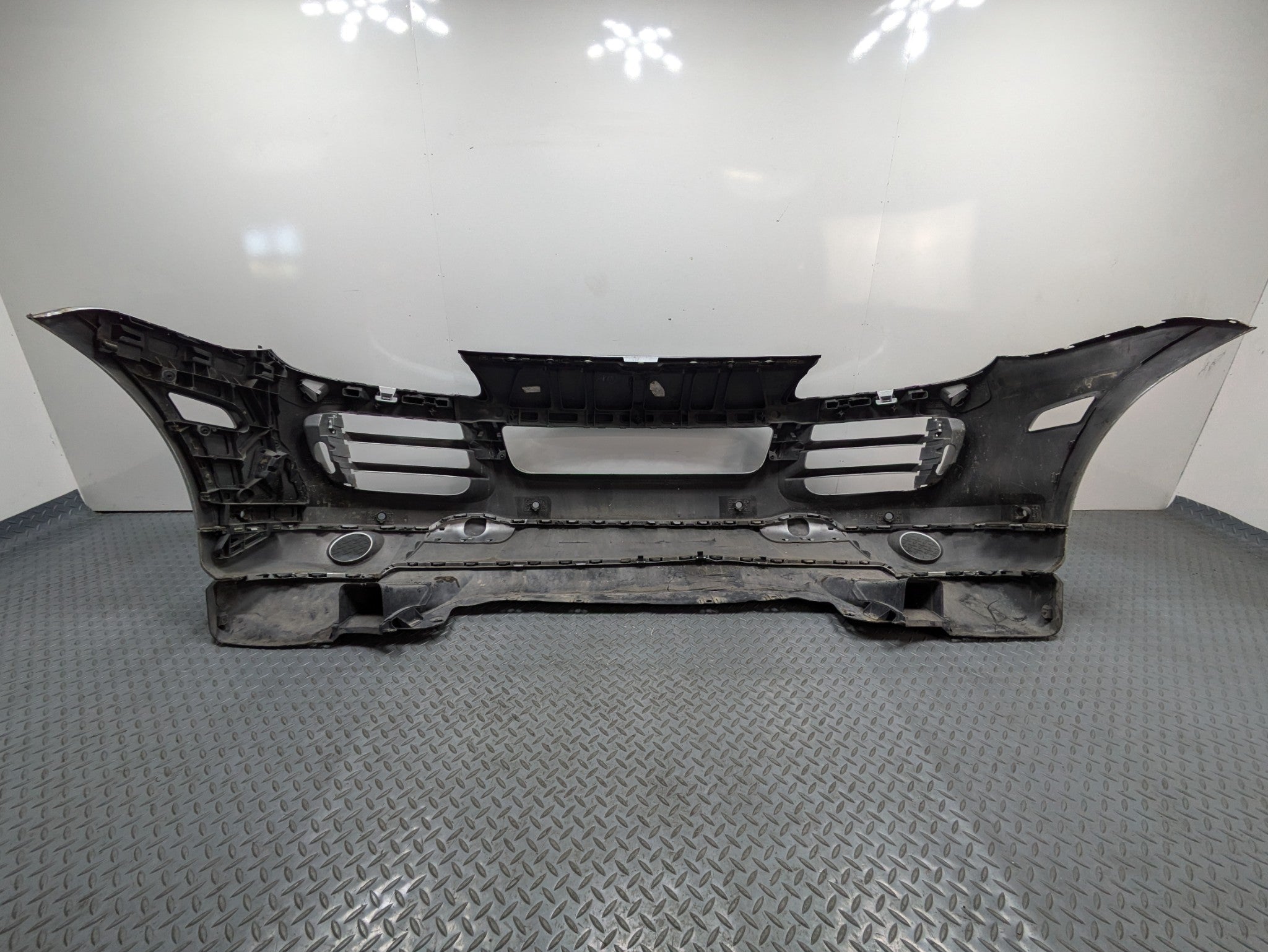 2008 - 2010 OEM PORSCHE CAYENNE FRONT BUMPER COVER ASSEMBLY