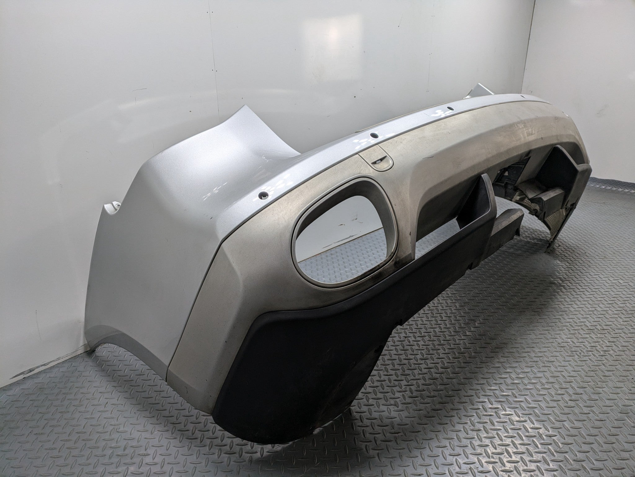 2008 - 2010 OEM PORSCHE CAYENNE REAR BUMPER COVER PANEL ASSEMBLY