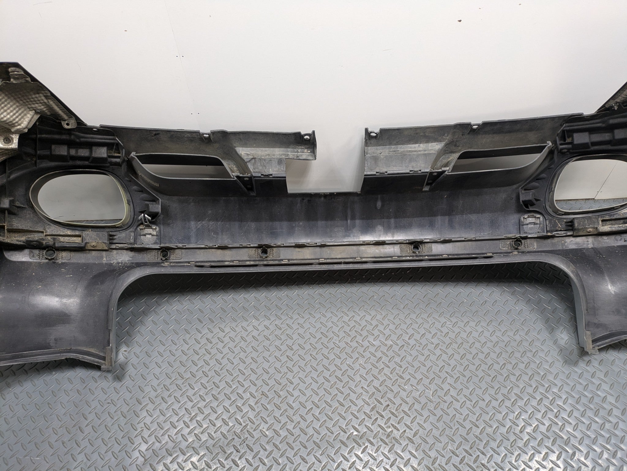 2008 - 2010 OEM PORSCHE CAYENNE REAR BUMPER COVER PANEL ASSEMBLY