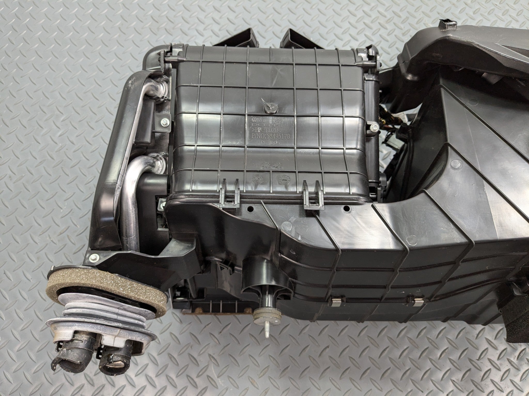 2008 - 2010 OEM PORSCHE CAYENNE AIR CONDITIONING EVAPORATOR HEATER CORE HOUSING