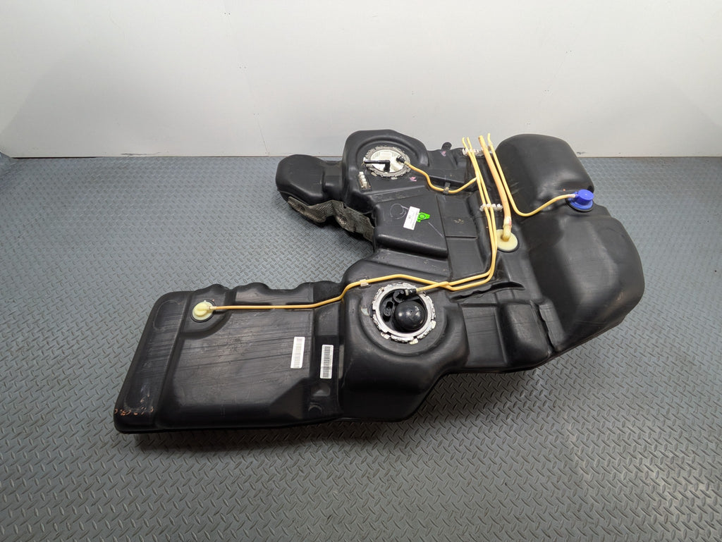 2008 - 2010 OEM PORSCHE CAYENNE FUEL GAS TANK RESERVOIR ASSEMBLY 957