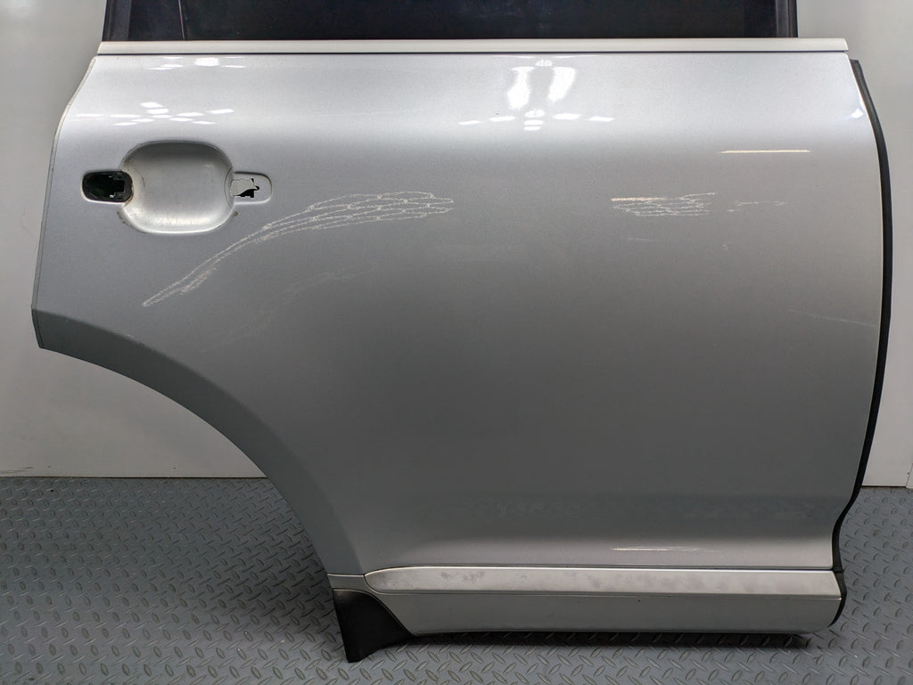 08 - 10 OEM PORSCHE CAYENNE REAR RIGHT PASSENGER SIDE DOOR SHELL PANEL ASSEMBLY