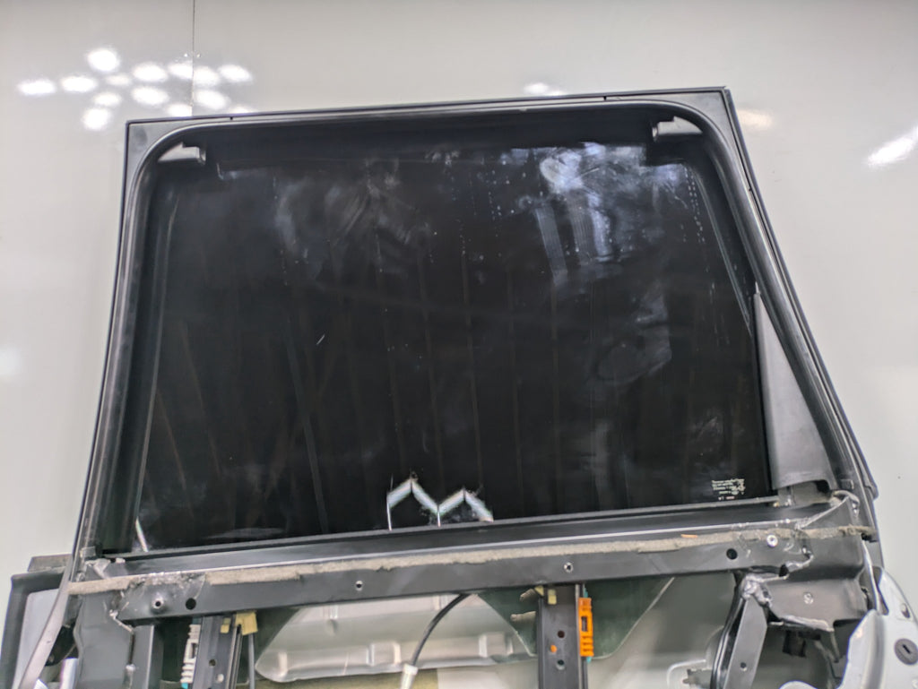 08 - 10 OEM PORSCHE CAYENNE REAR RIGHT PASSENGER SIDE DOOR SHELL PANEL ASSEMBLY