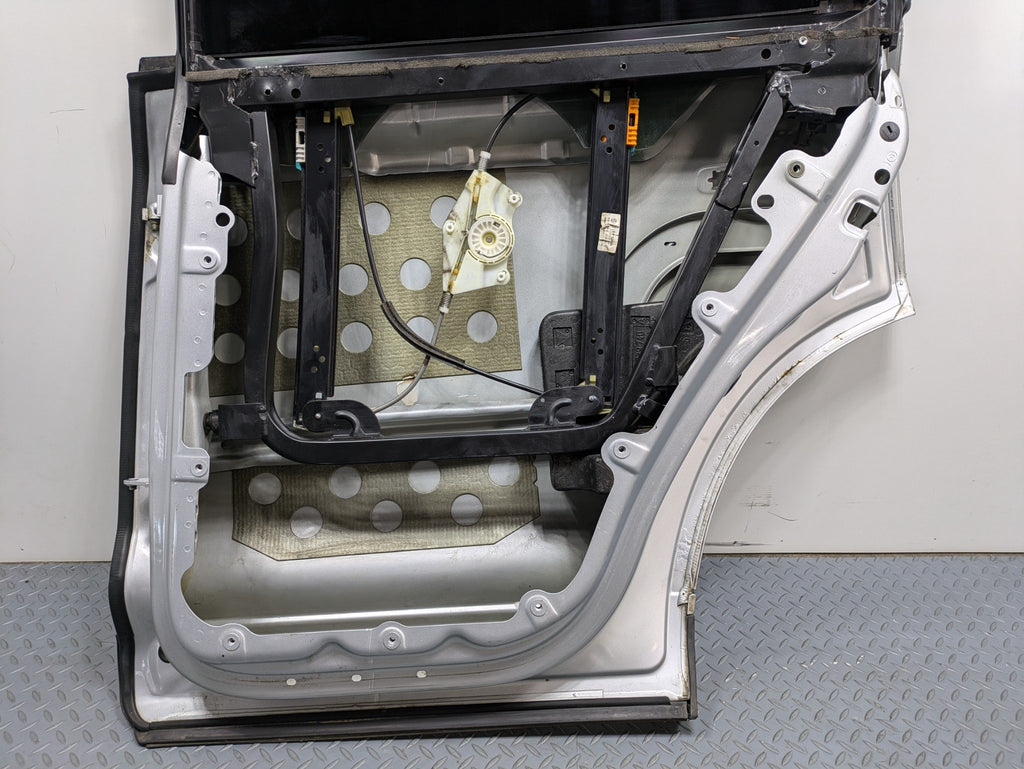 08 - 10 OEM PORSCHE CAYENNE REAR RIGHT PASSENGER SIDE DOOR SHELL PANEL ASSEMBLY