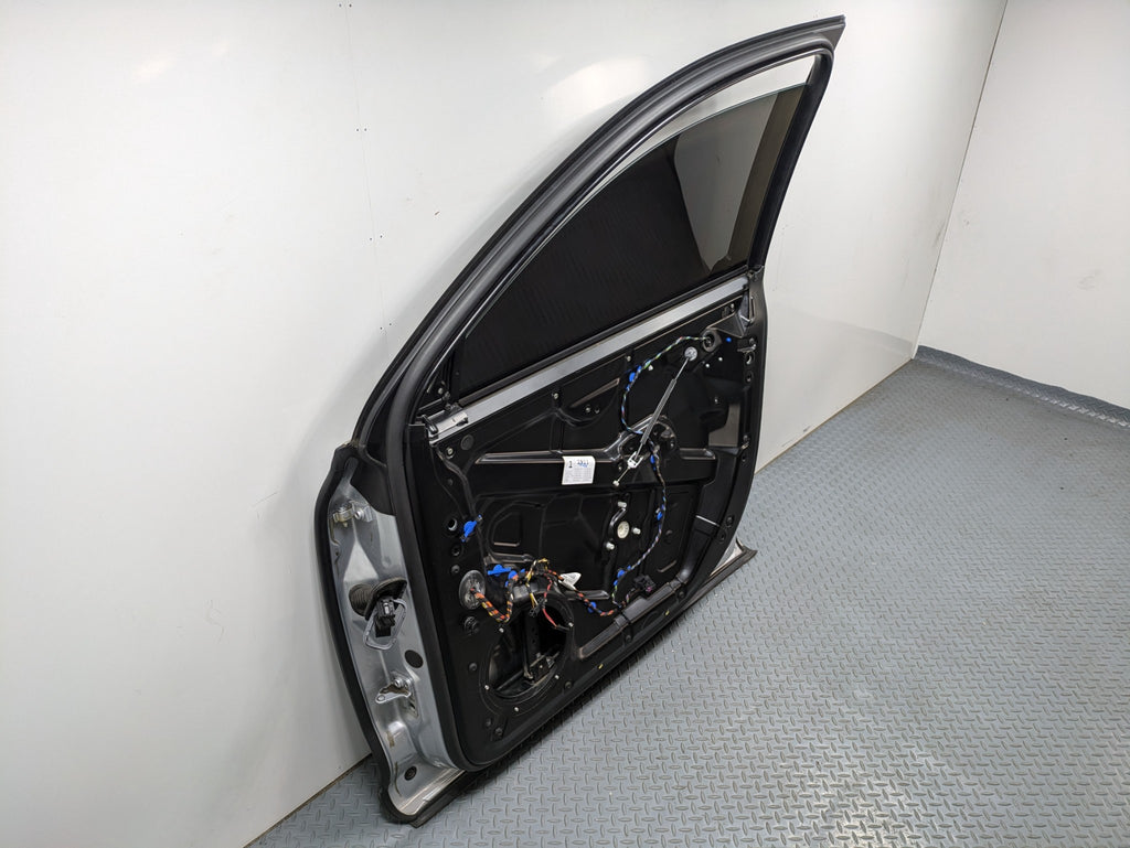 08 - 10 OEM PORSCHE CAYENNE FRONT RIGHT PASSENGER SIDE DOOR SHELL PANEL ASSEMBLY