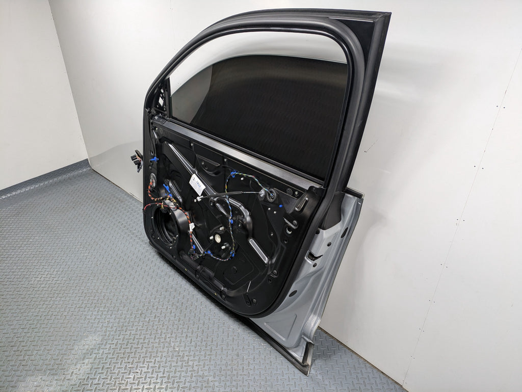 08 - 10 OEM PORSCHE CAYENNE FRONT RIGHT PASSENGER SIDE DOOR SHELL PANEL ASSEMBLY