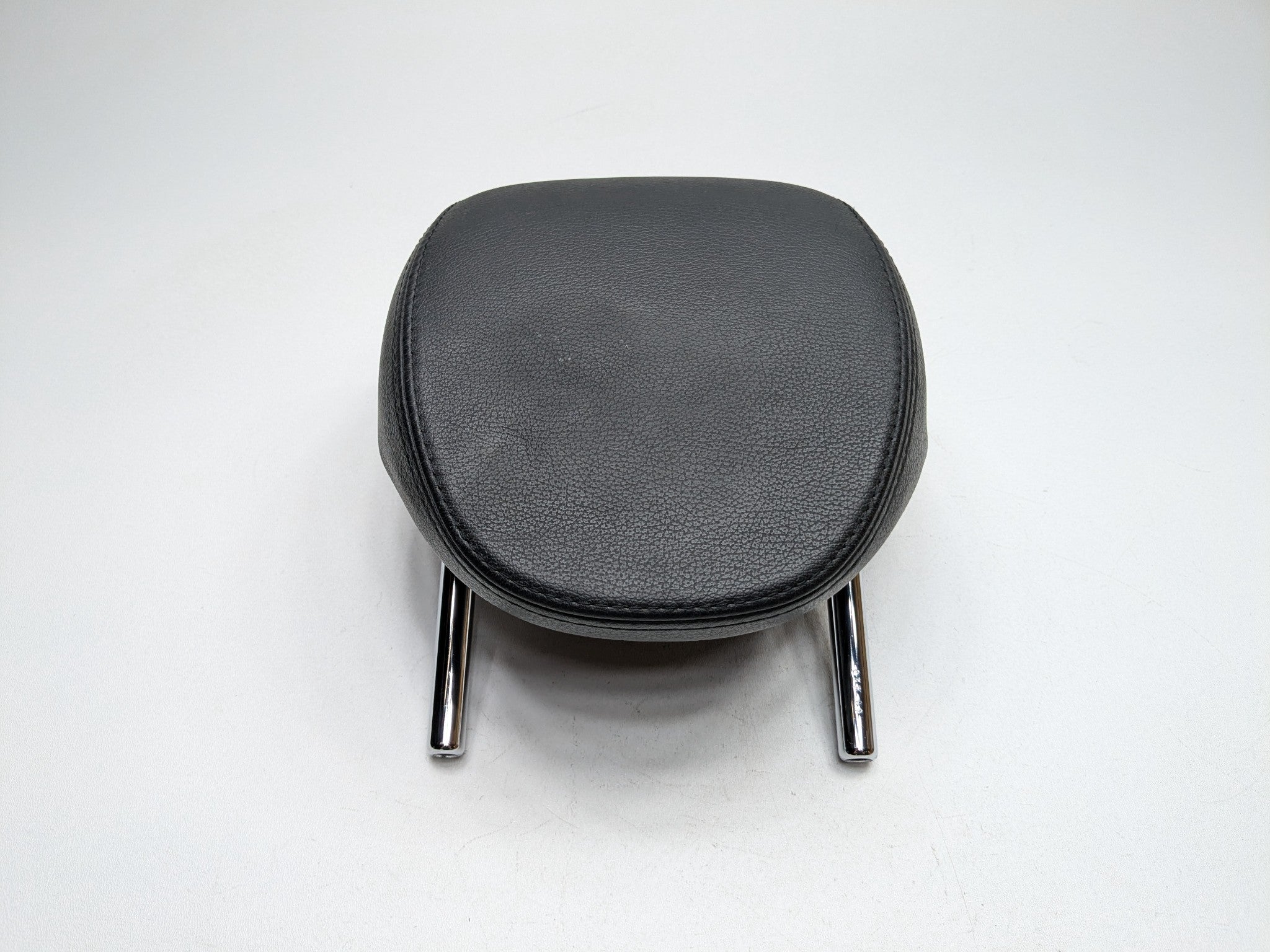 2008 - 2010 OEM PORSCHE CAYENNE REAR CENTER SIDE SEAT HEADREST BLACK
