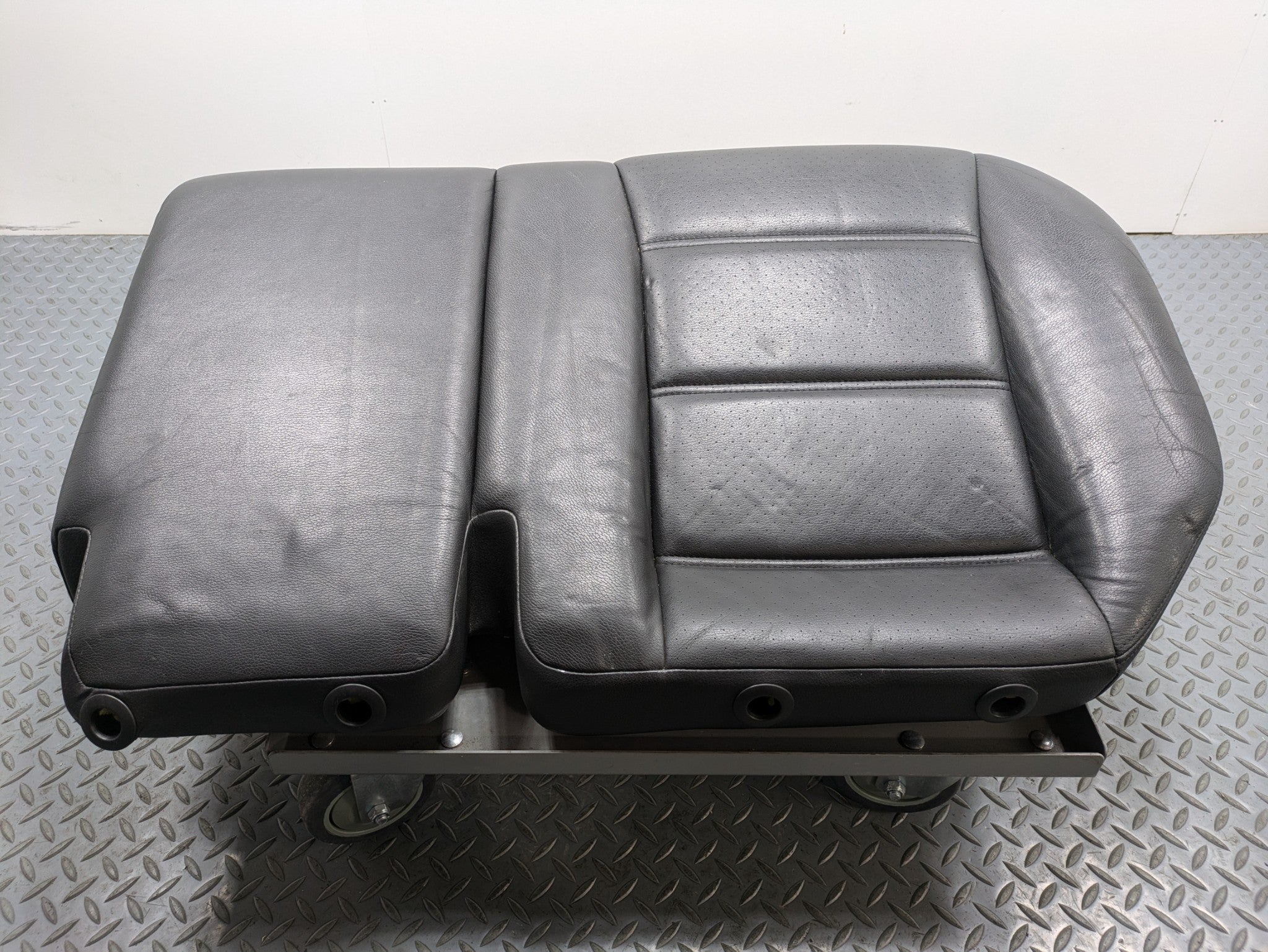 2008 - 2010 OEM PORSCHE CAYENNE REAR RIGHT PASSENGER SIDE LOWER BACK SEAT