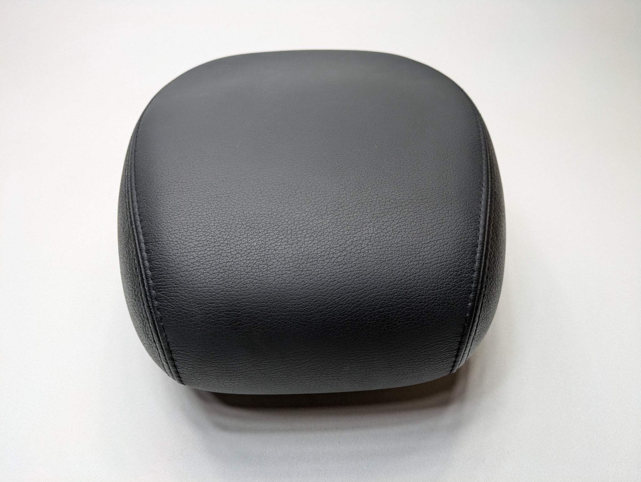 2008 - 2010 OEM PORSCHE CAYENNE FRONT RIGHT PASSENGER SIDE SEAT HEADREST BLACK