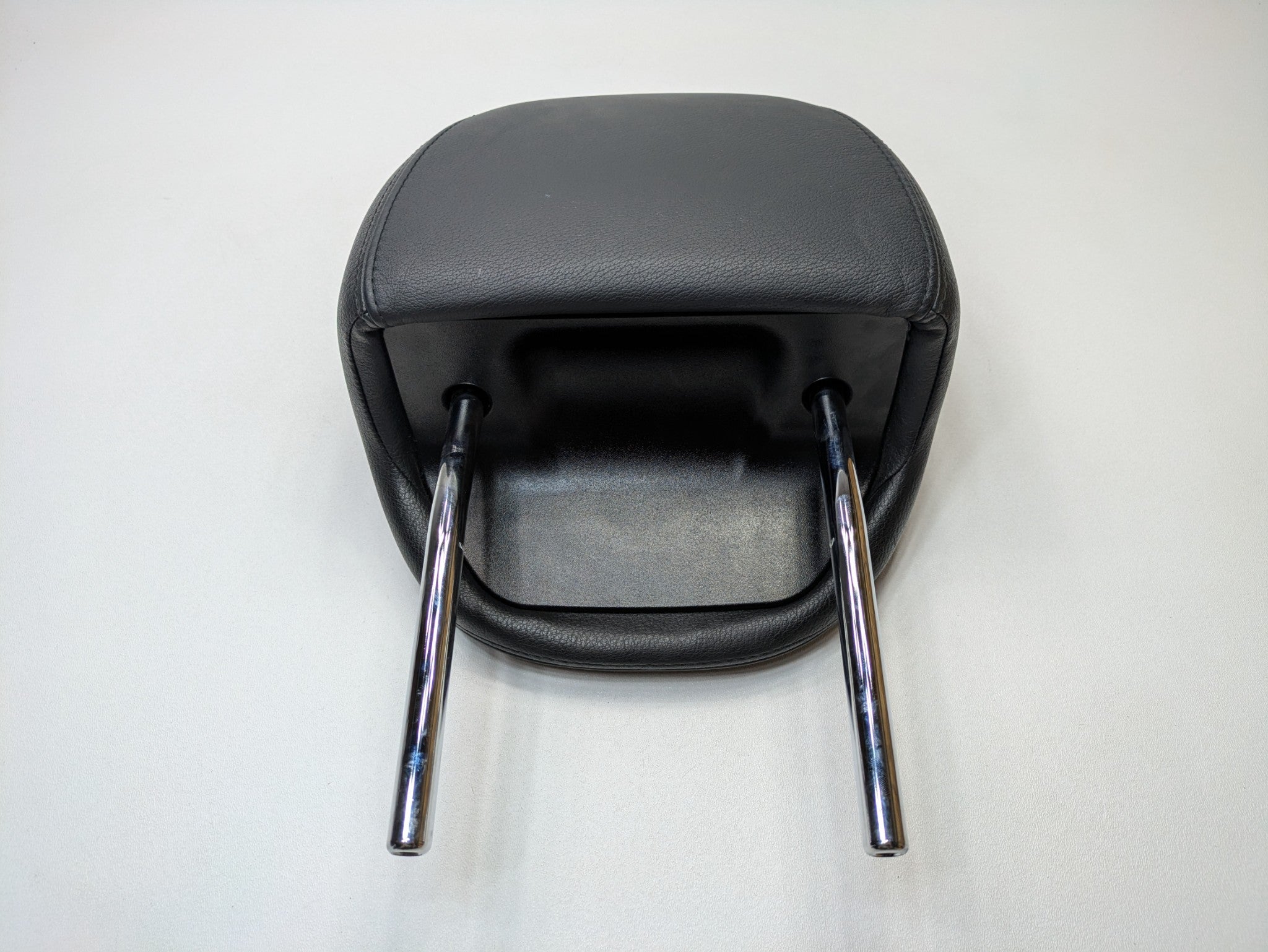 2008 - 2010 OEM PORSCHE CAYENNE FRONT LEFT DRIVER SIDE SEAT HEADREST BLACK