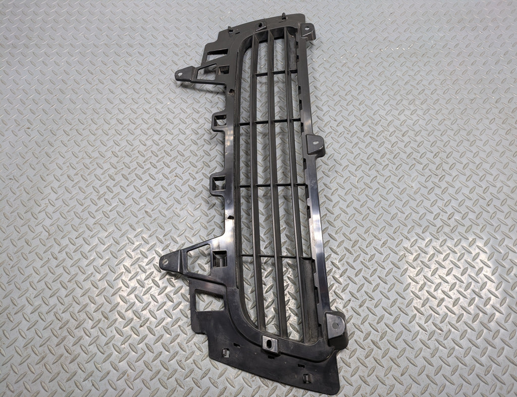 2008 - 2010 OEM PORSCHE CAYENNE FRONT CENTER BUMPER GRILLE PANEL