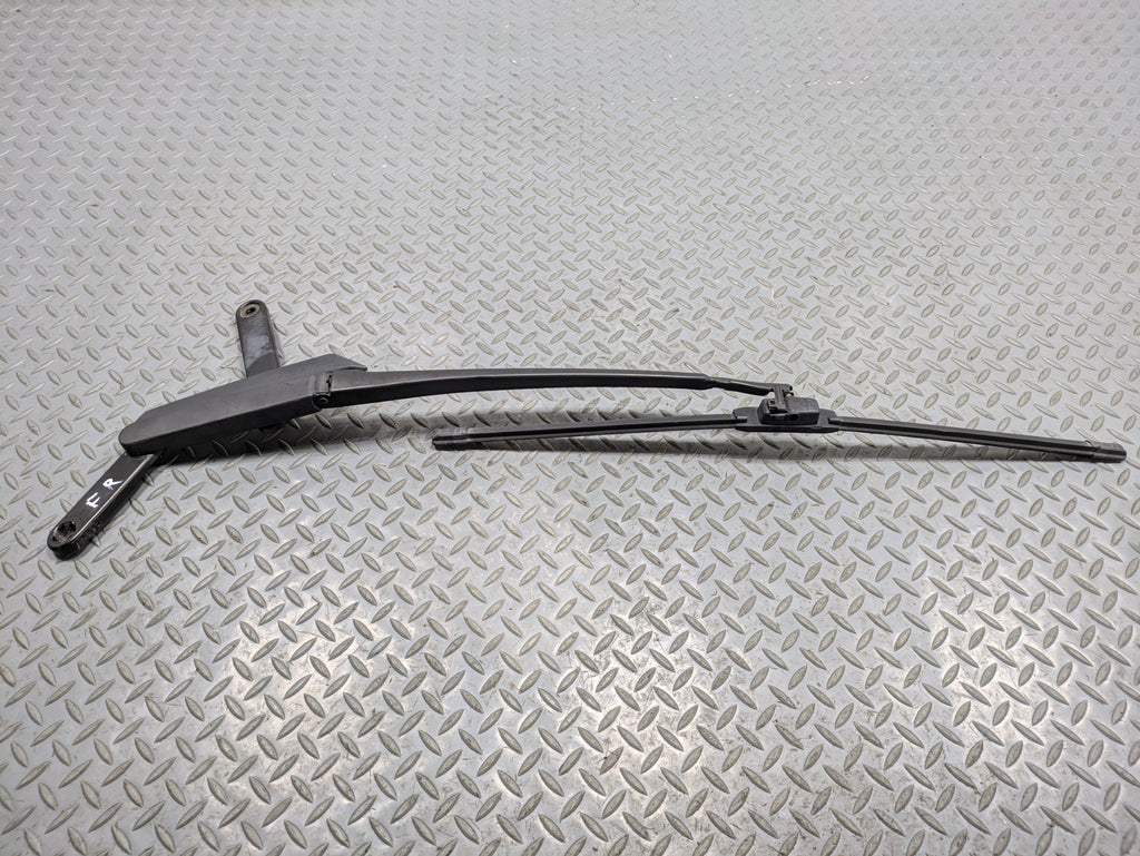 2008 - 2010 OEM PORSCHE CAYENNE FRONT RIGHT SIDE WINDSHIELD WIPER ARM WITH BLADE