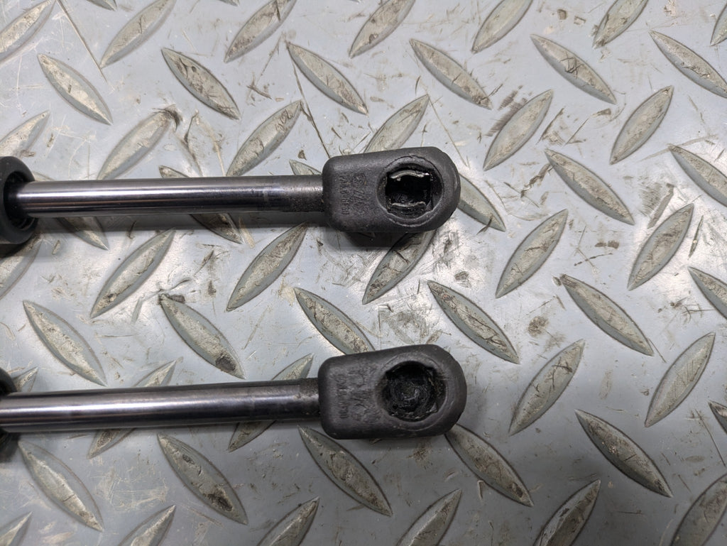2008 - 2010 OEM PORSCHE CAYENNE LEFT AND RIGHT HATCH SUPPORT STRUTS