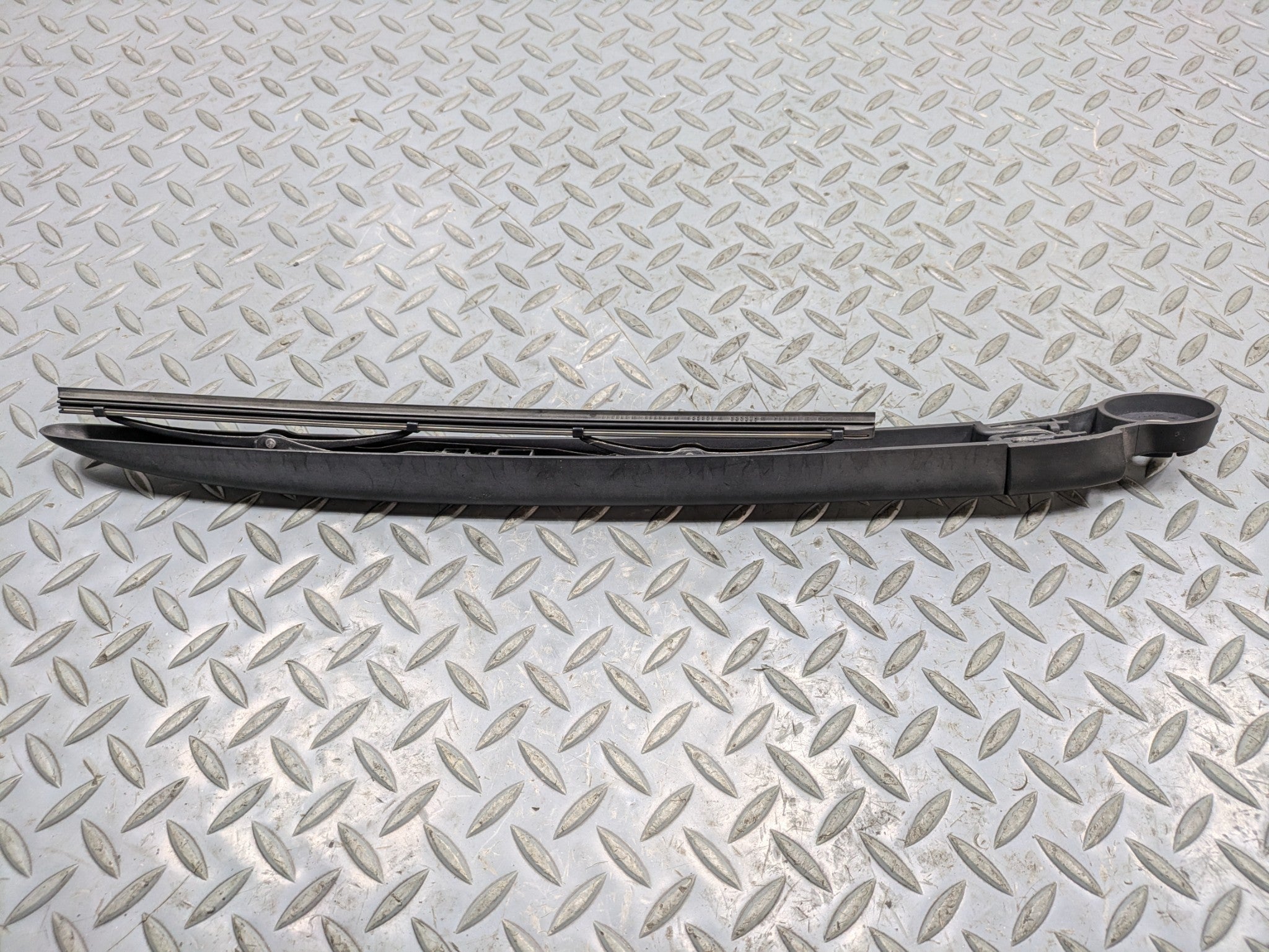 2008 - 2010 OEM PORSCHE CAYENNE REAR SIDE WINDSHIELD WASHER WIPER ARM