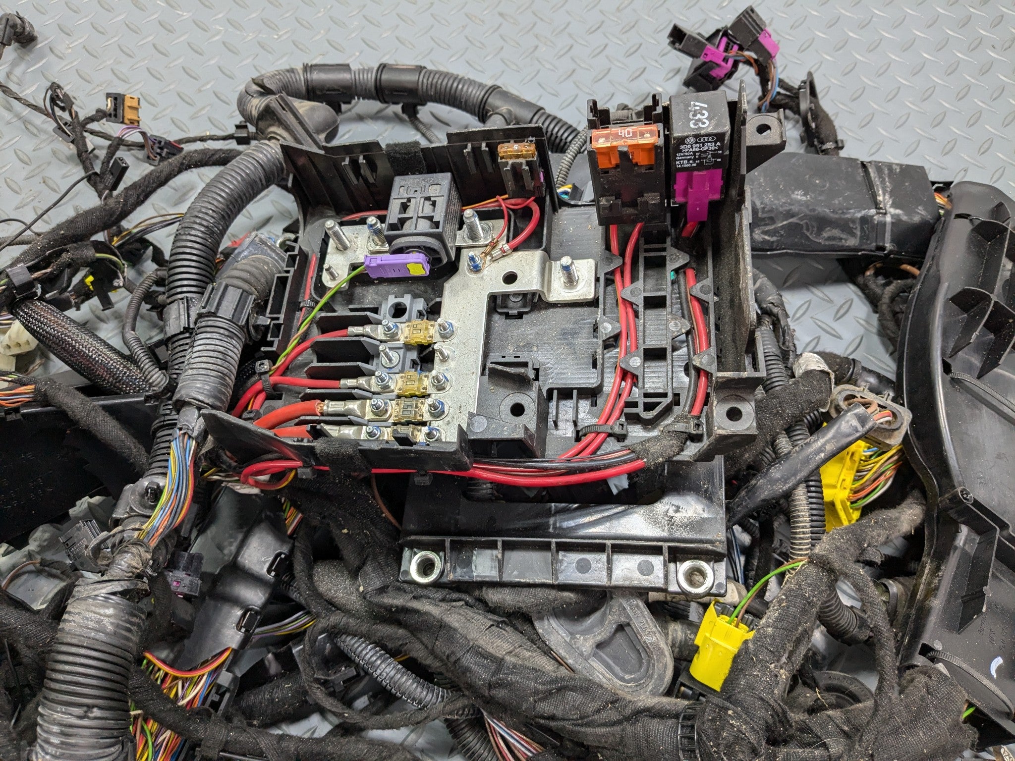 2008 - 2010 OEM PORSCHE CAYENNE INTERIOR BODY WIRE HARNESS CABLE AND CONNECTOR