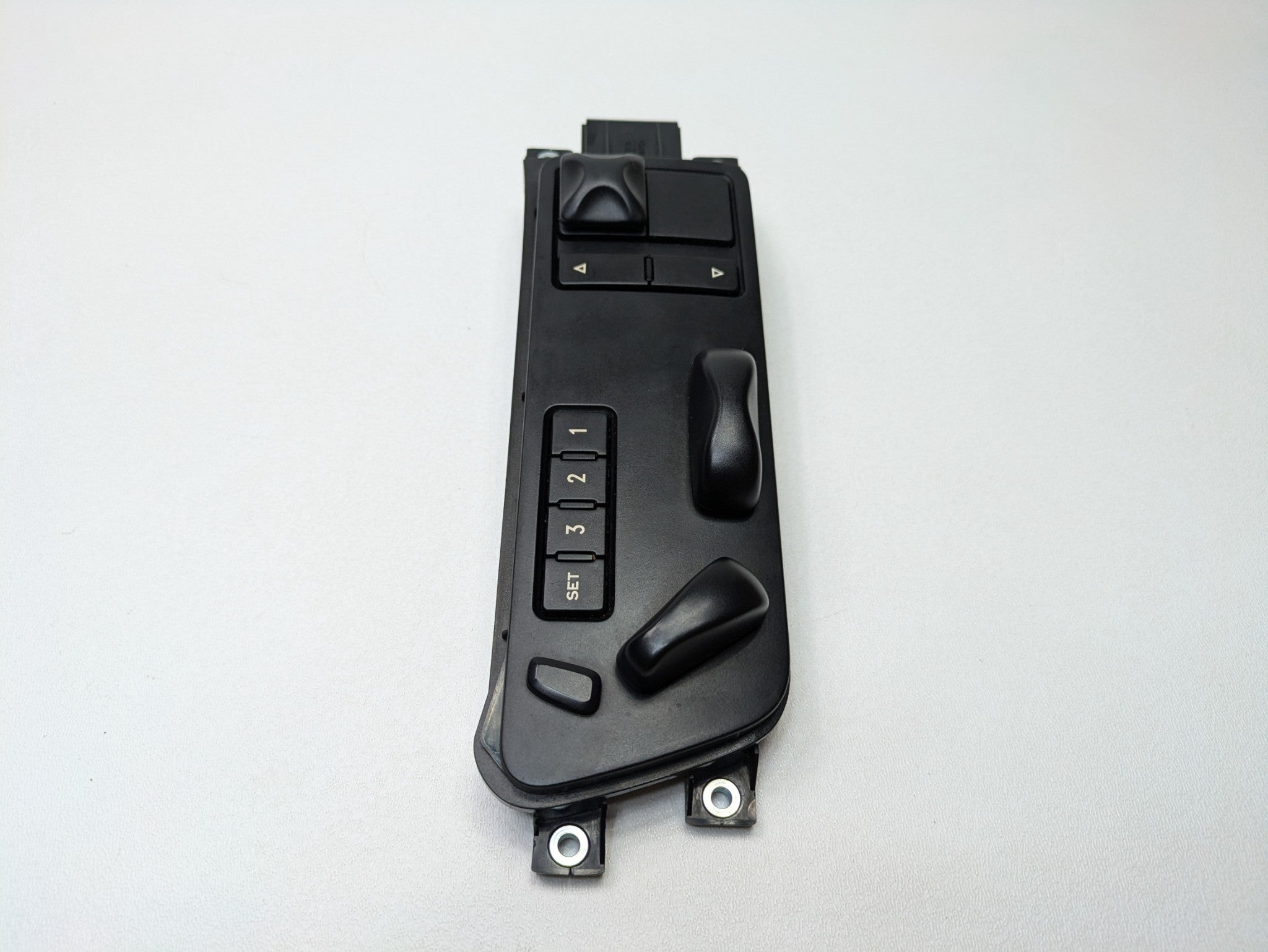 2008 - 2010 OEM PORSCHE CAYENNE FRONT RIGHT PASSENGER SIDE SEAT REGULATOR SWITCH